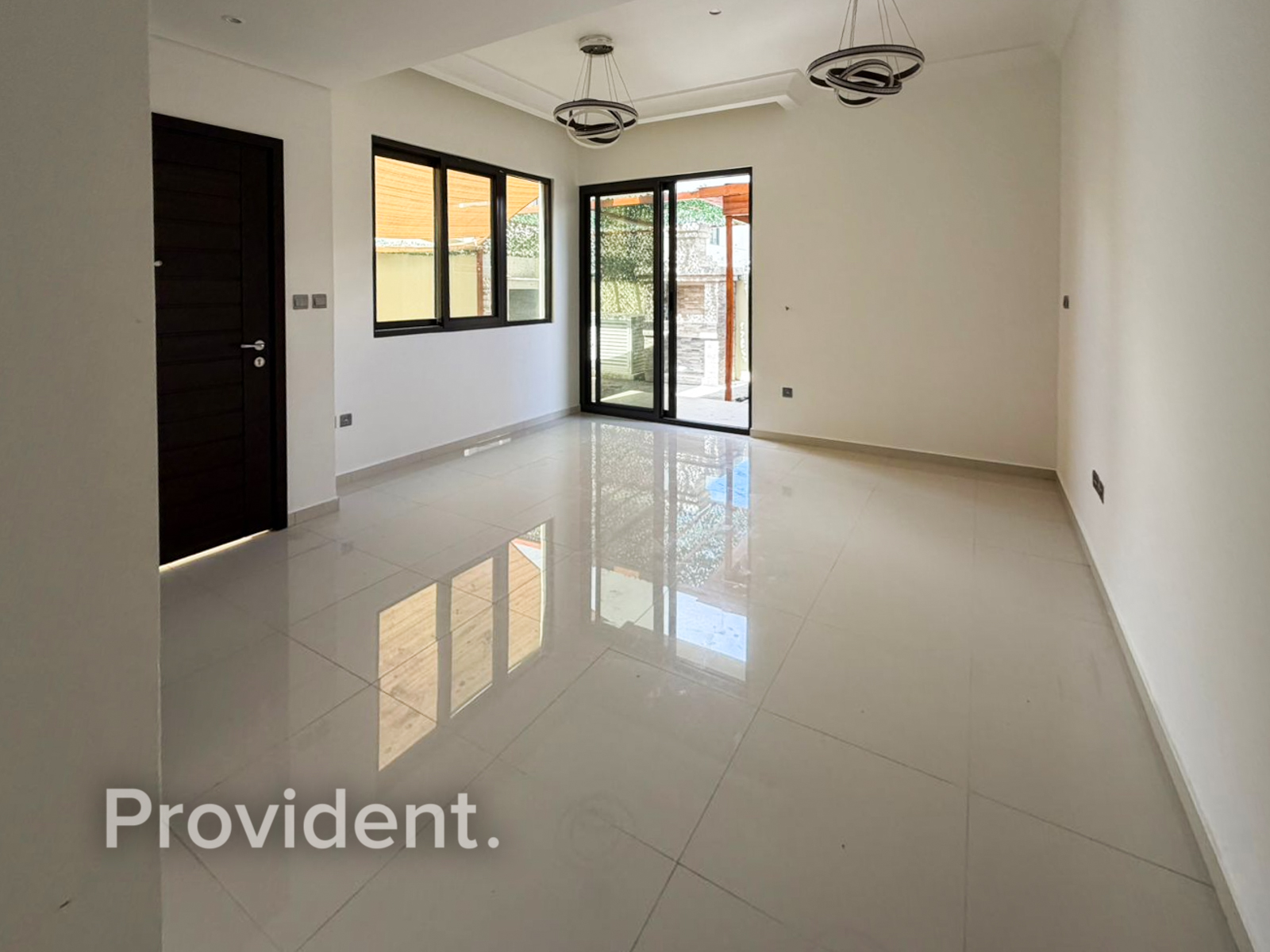 Spacious | Corner Unit | Maids Room | Vacant