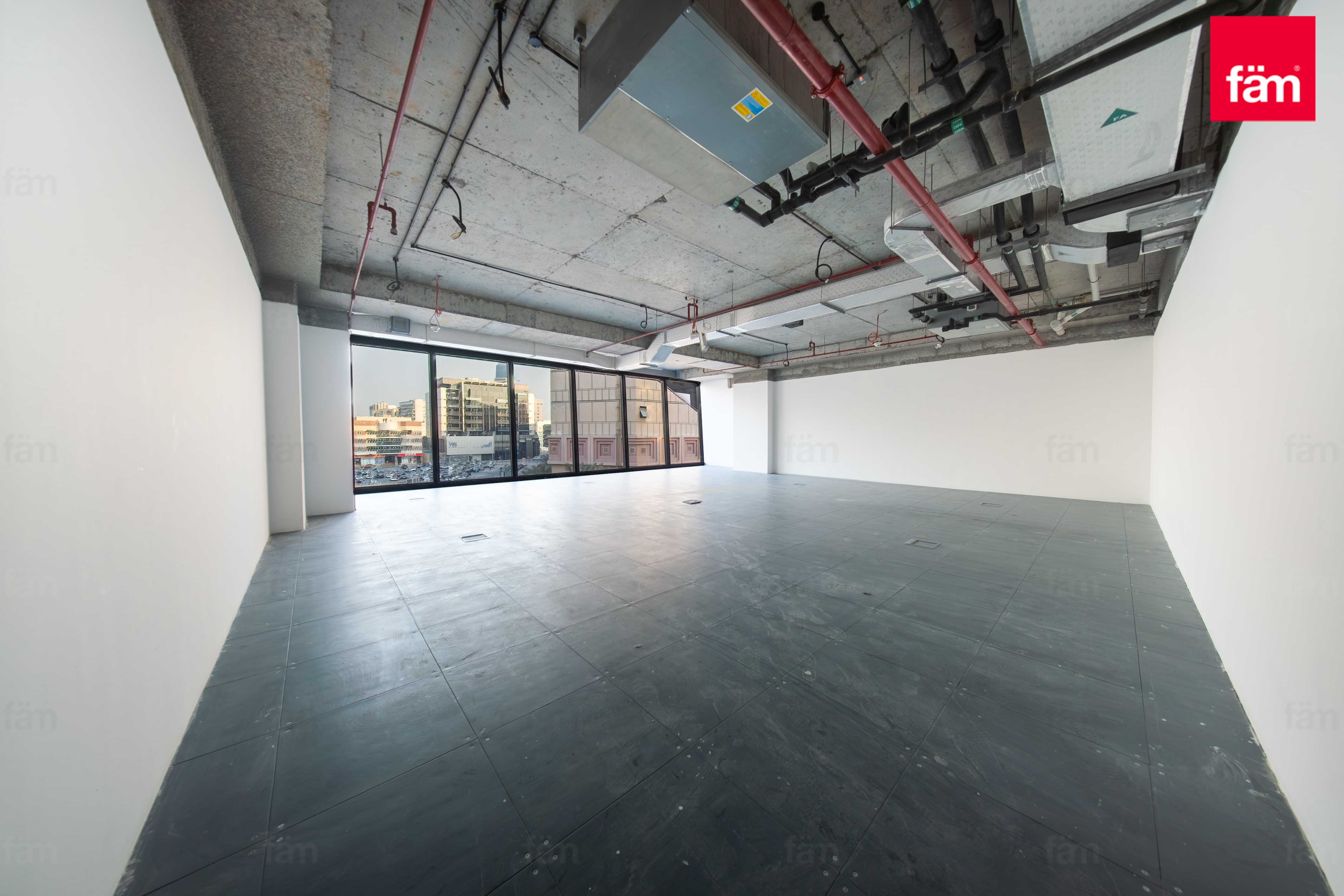 Raised floors | Open Views | Semi fitted