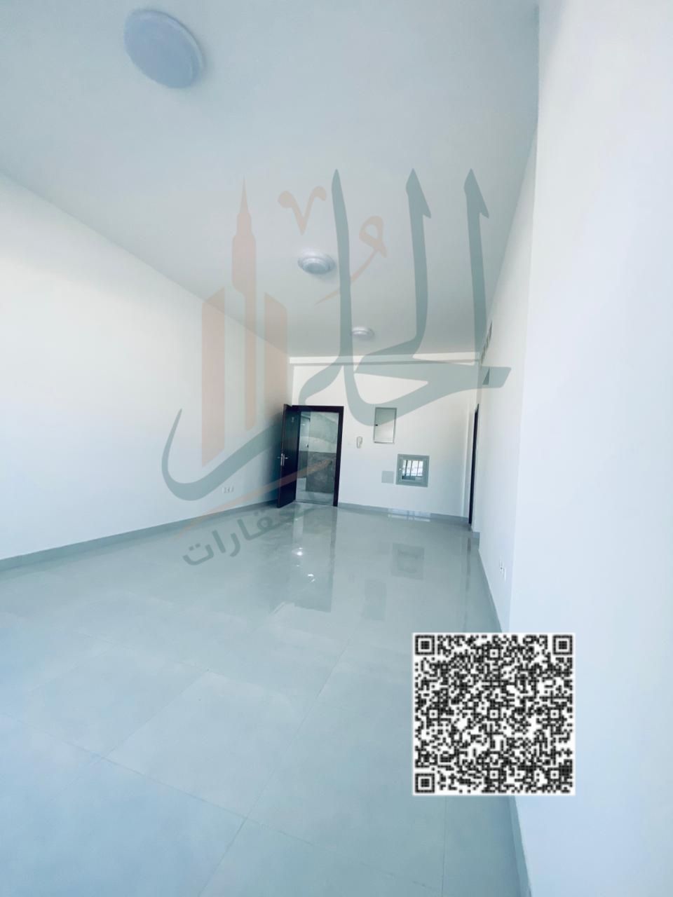 Brand new building, first occupancy, Al-Jarf 2, opposite the school complex. One bedroom, living room, balcony, two bathrooms, spacious. 43,000 (curre