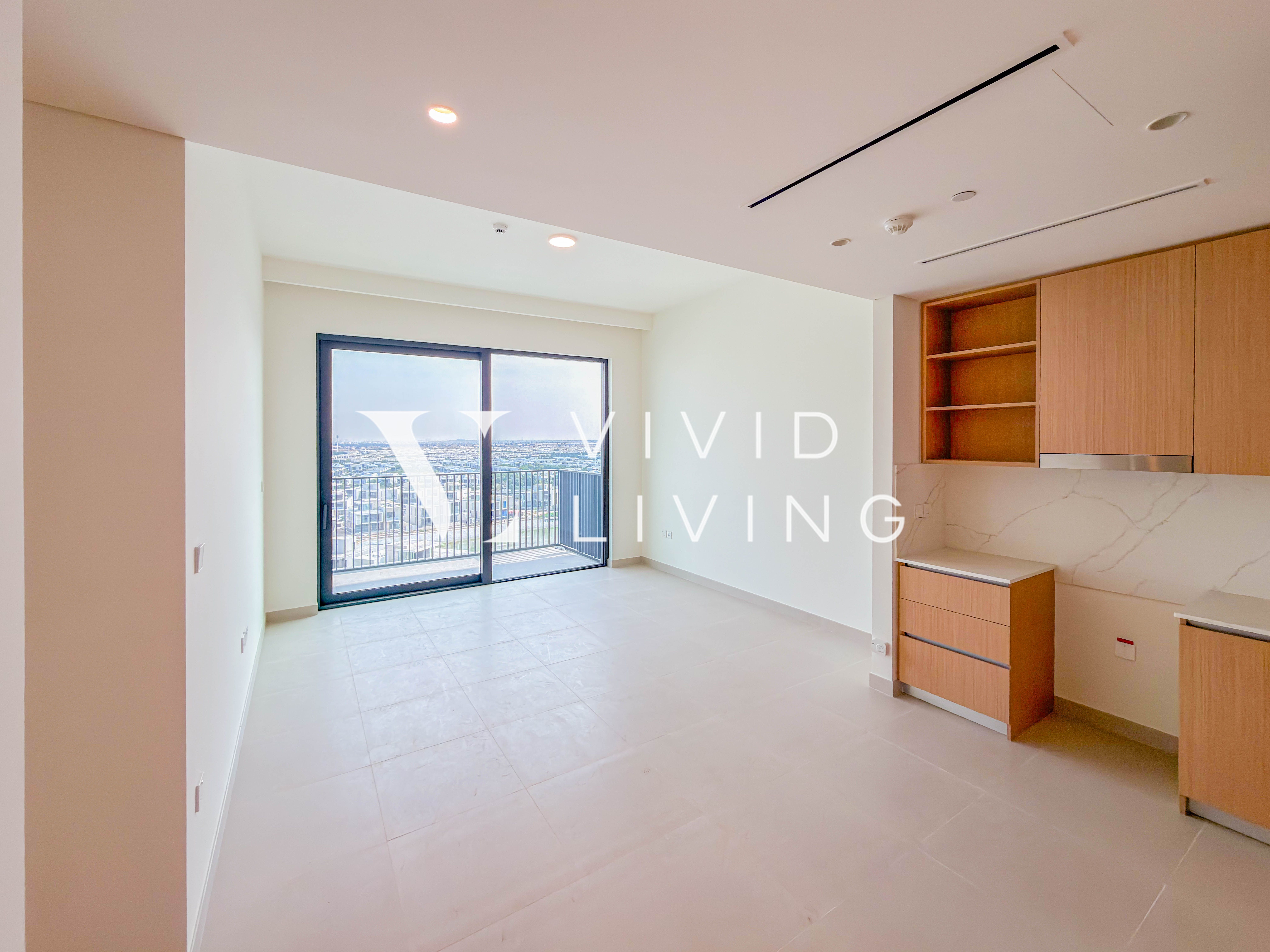 Community and Park View | High Floor | Ready