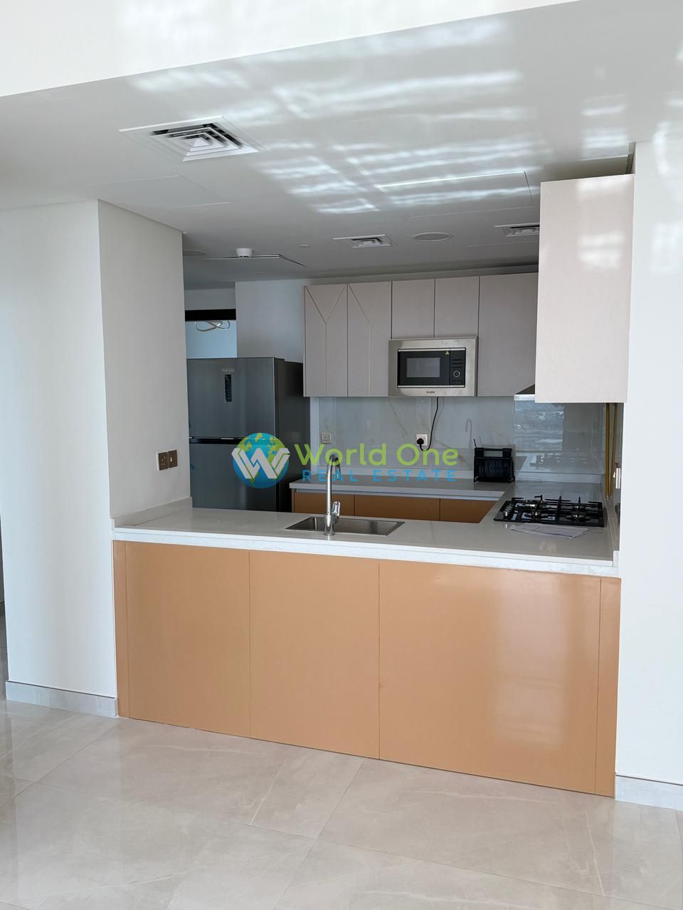 Spacious 2BR | Prime Location | Fitted Kitchen