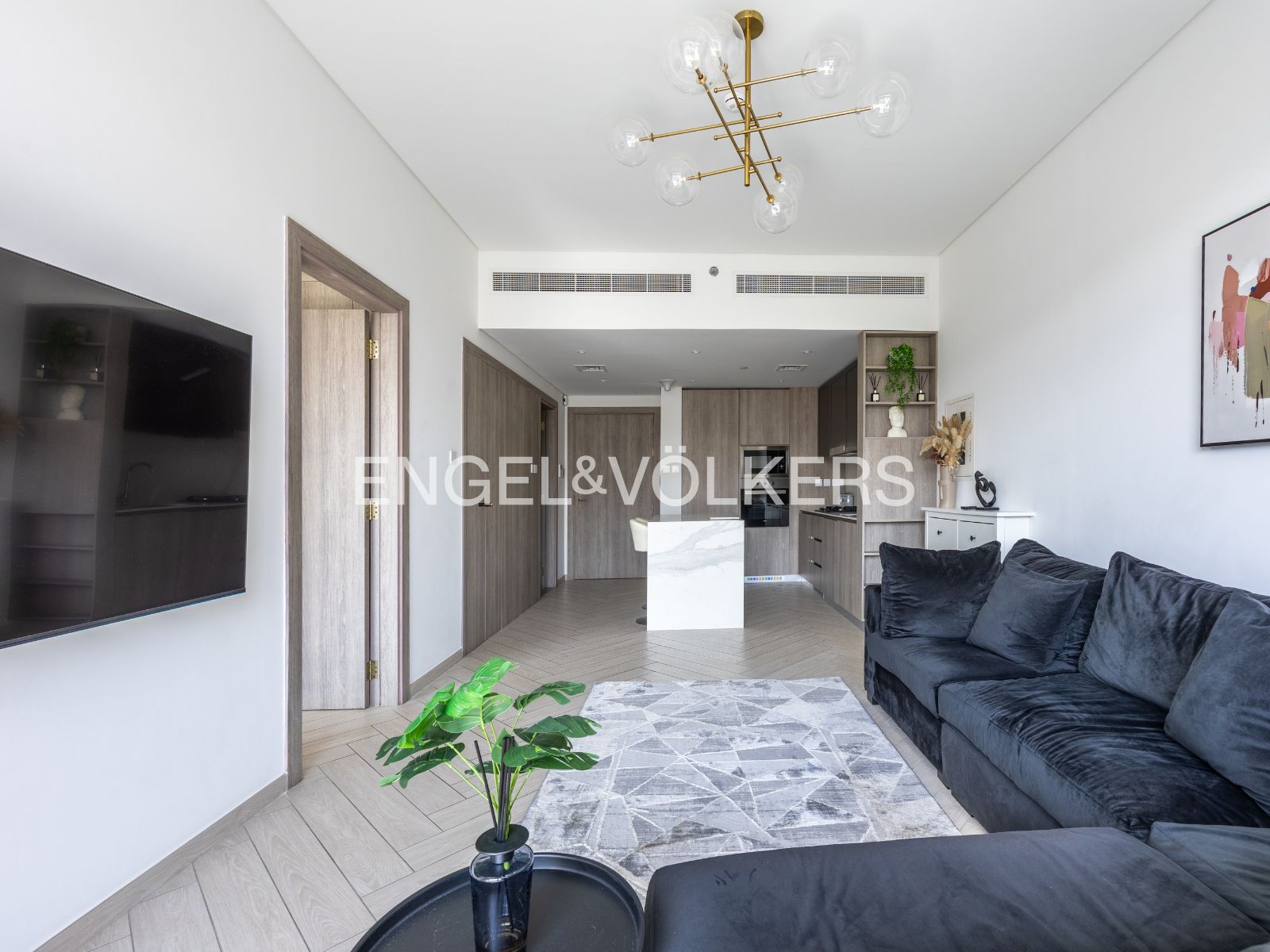 Exclusive | Fully Furnished | Larger Layout