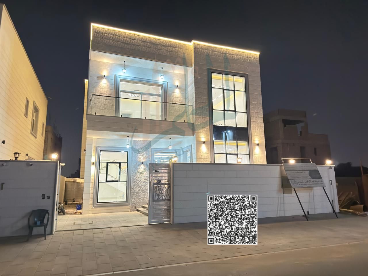 4 villas for sale in Al Zahia, Ajman Land area: 3014 sq ft Built-up area: 3200 sq ft 5 master bedrooms Majlis Living room Maid's room with bathroom Se