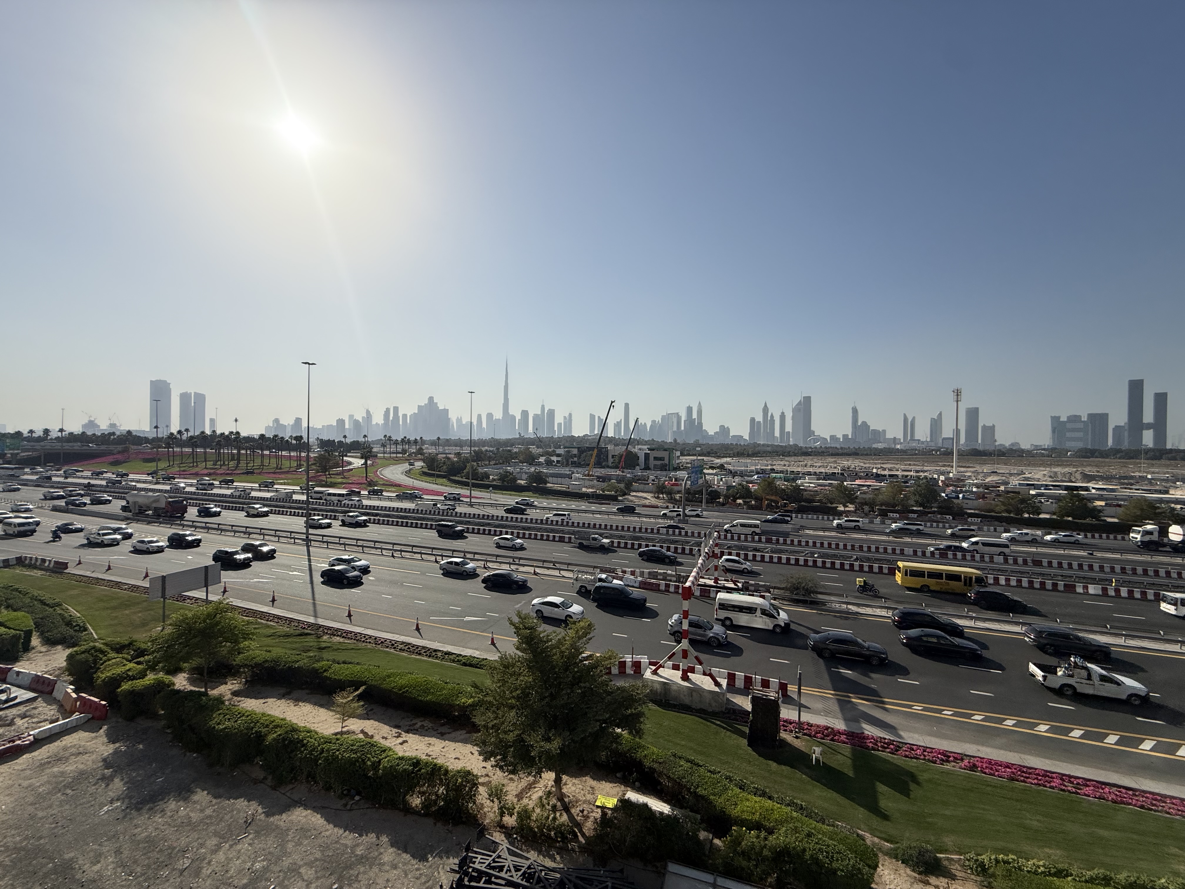 FULLY FURNISHED | SPACIOUS | CITY VIEW
