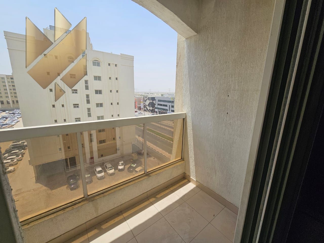 For Rent: 2-Bedroom Apartment – Single Occupants, Old Muwaileh