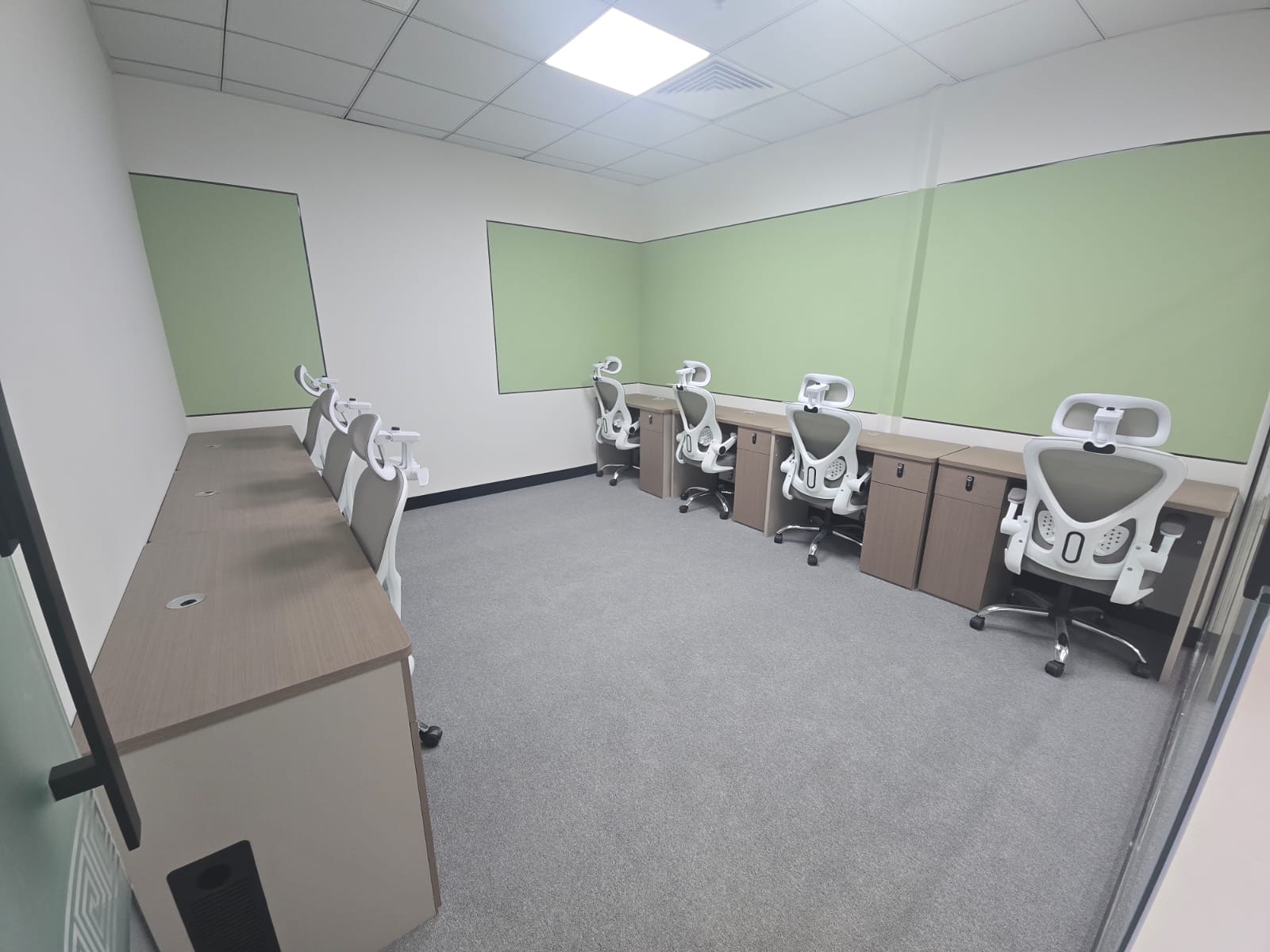 Professional Office Suites | Urban Sky | Near Metro
