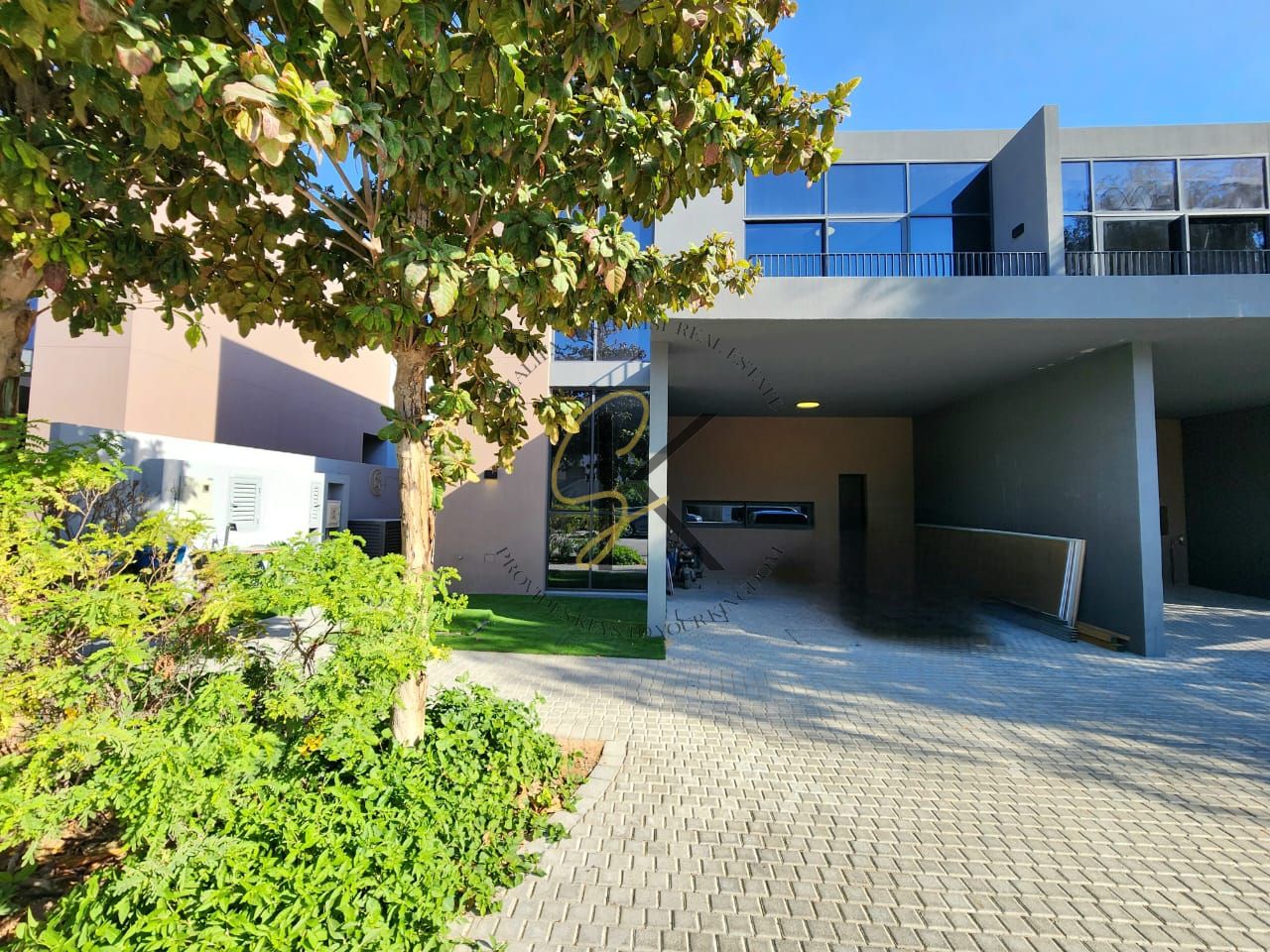Luxury Villa 4Br Majlis Modifucation with maid Room 5 Washroom with Luandry room