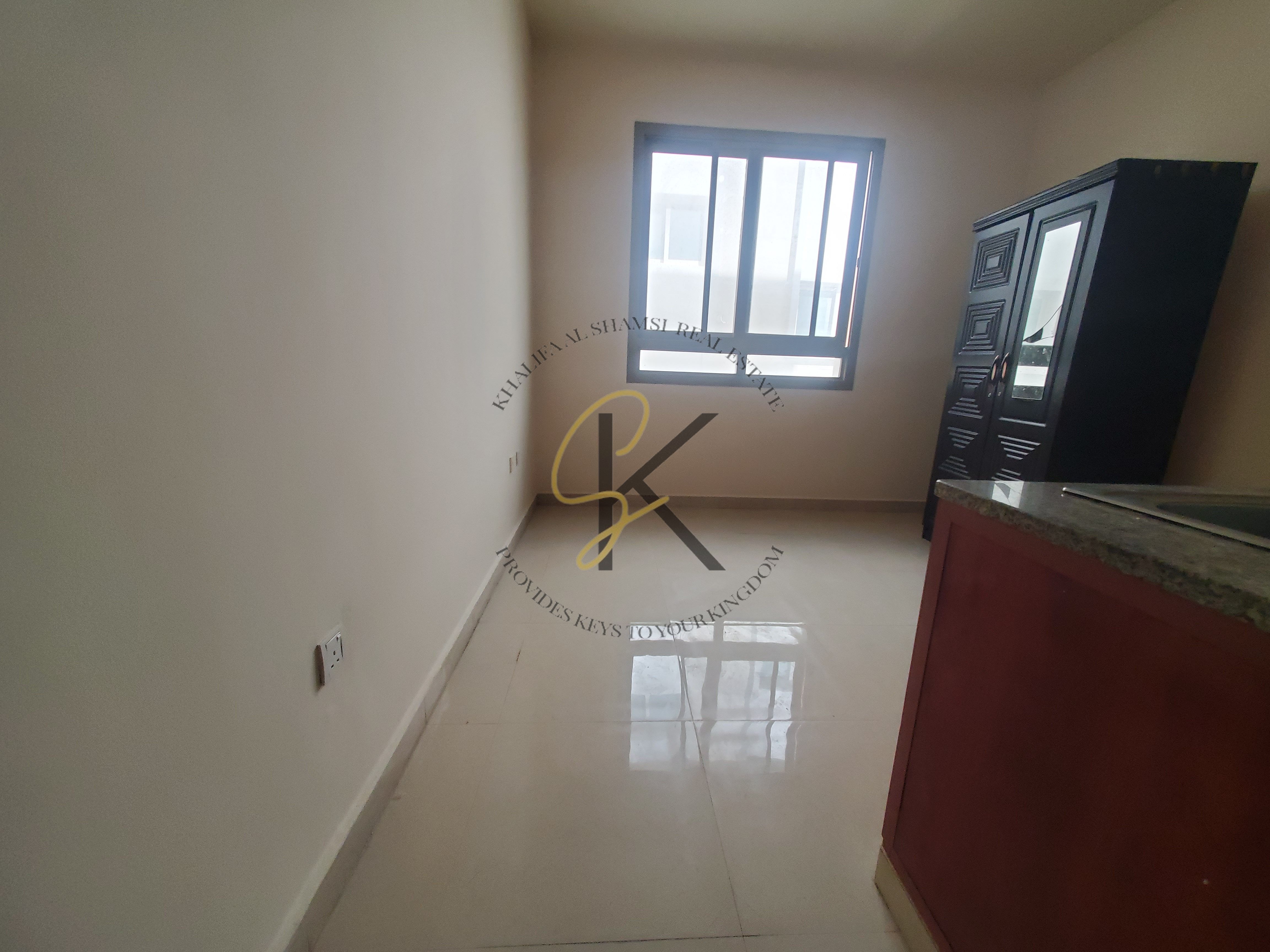 Ready To Move Studio Close to Bus Station