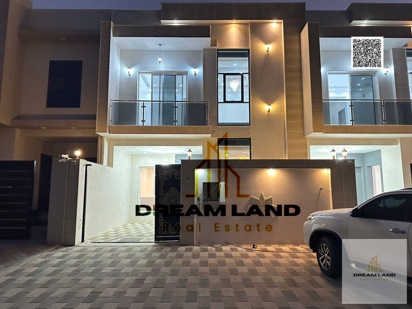 In a very good price Including registration fees, Town house 6 master bedrooms with built in wardrobes and rooftop, located in a strategic location