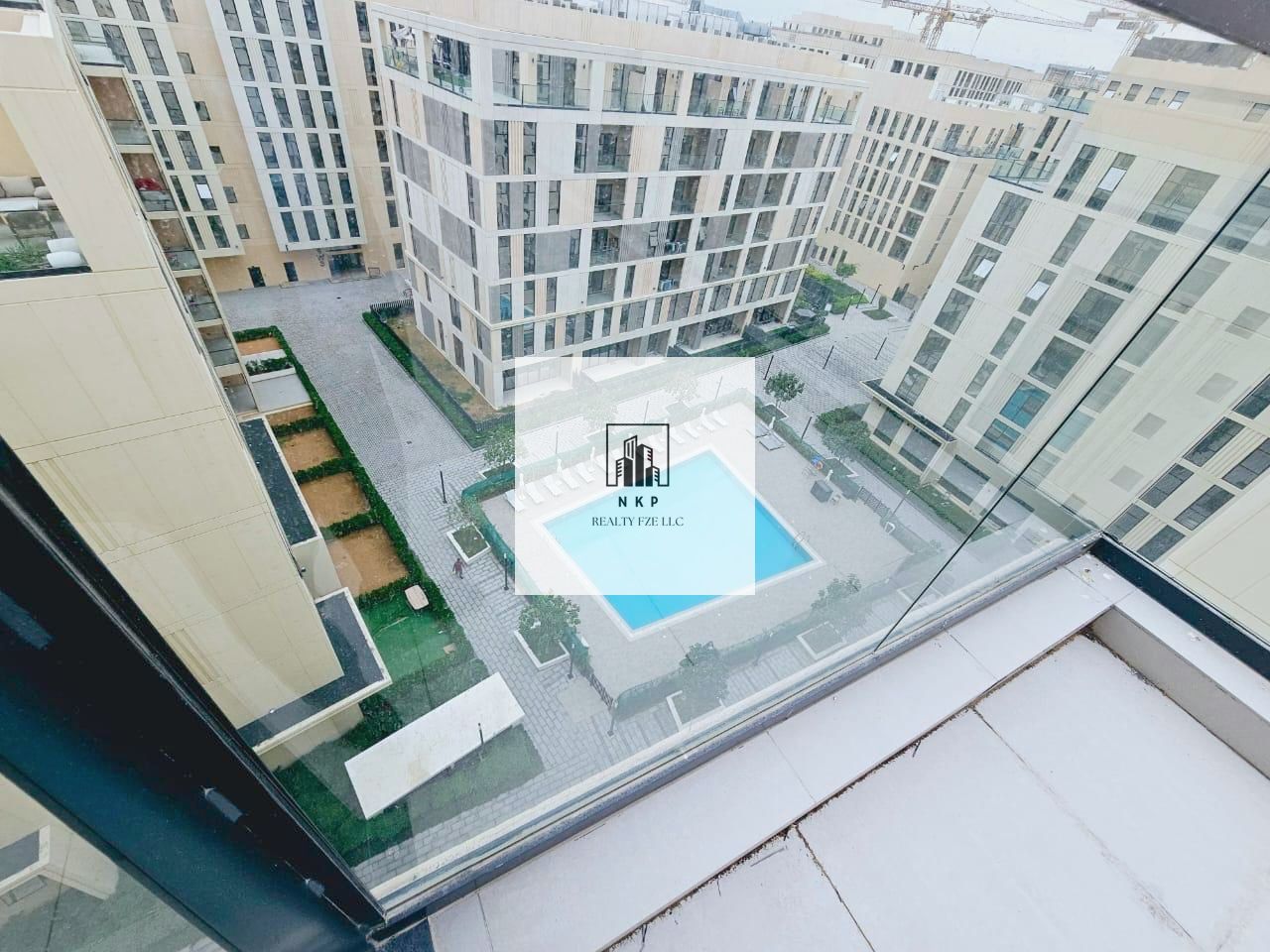 Spacious luxurious studio apartment with huge terice and pool view
