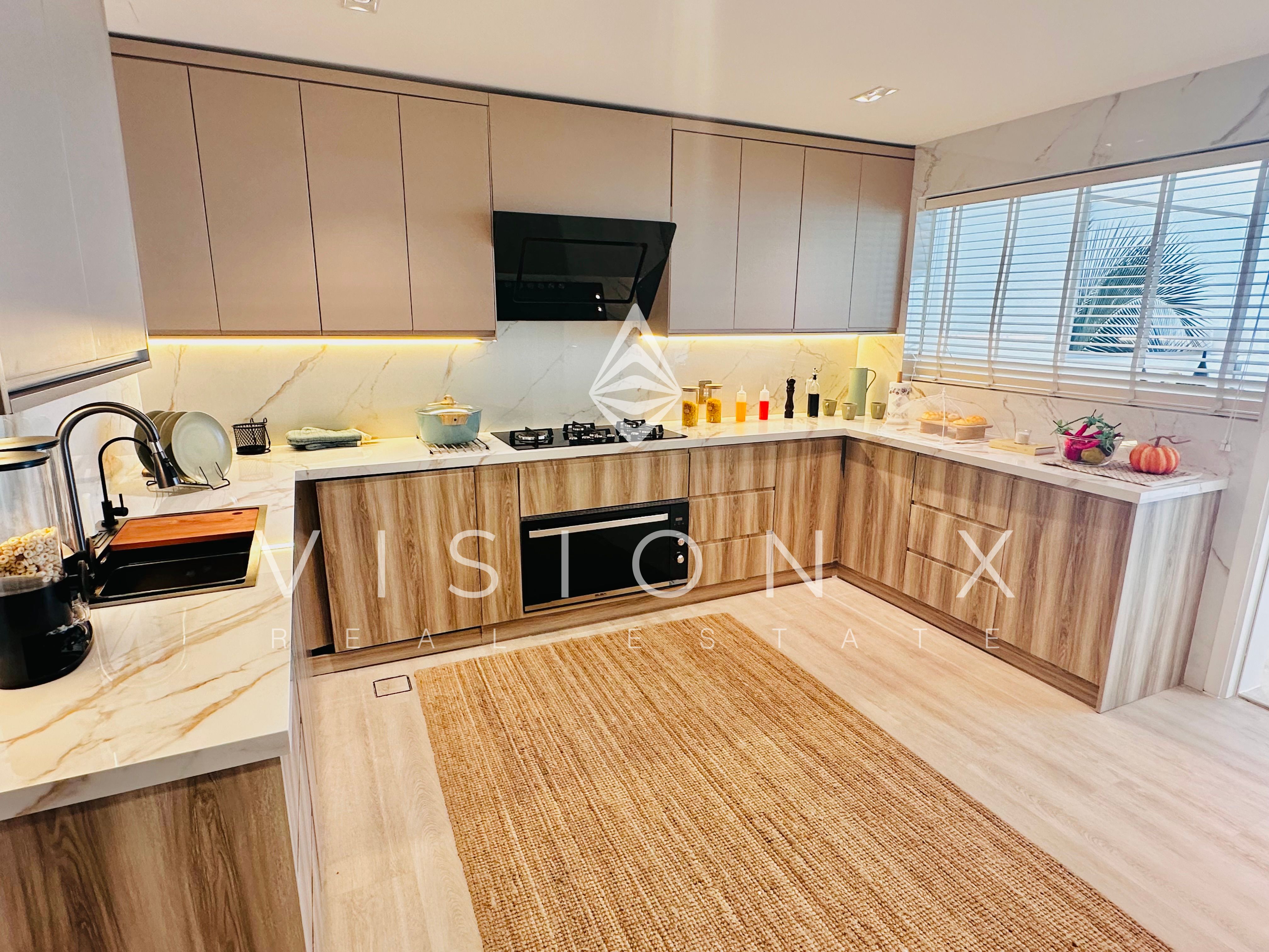Stunning Beachfront Living | Ready to Move In