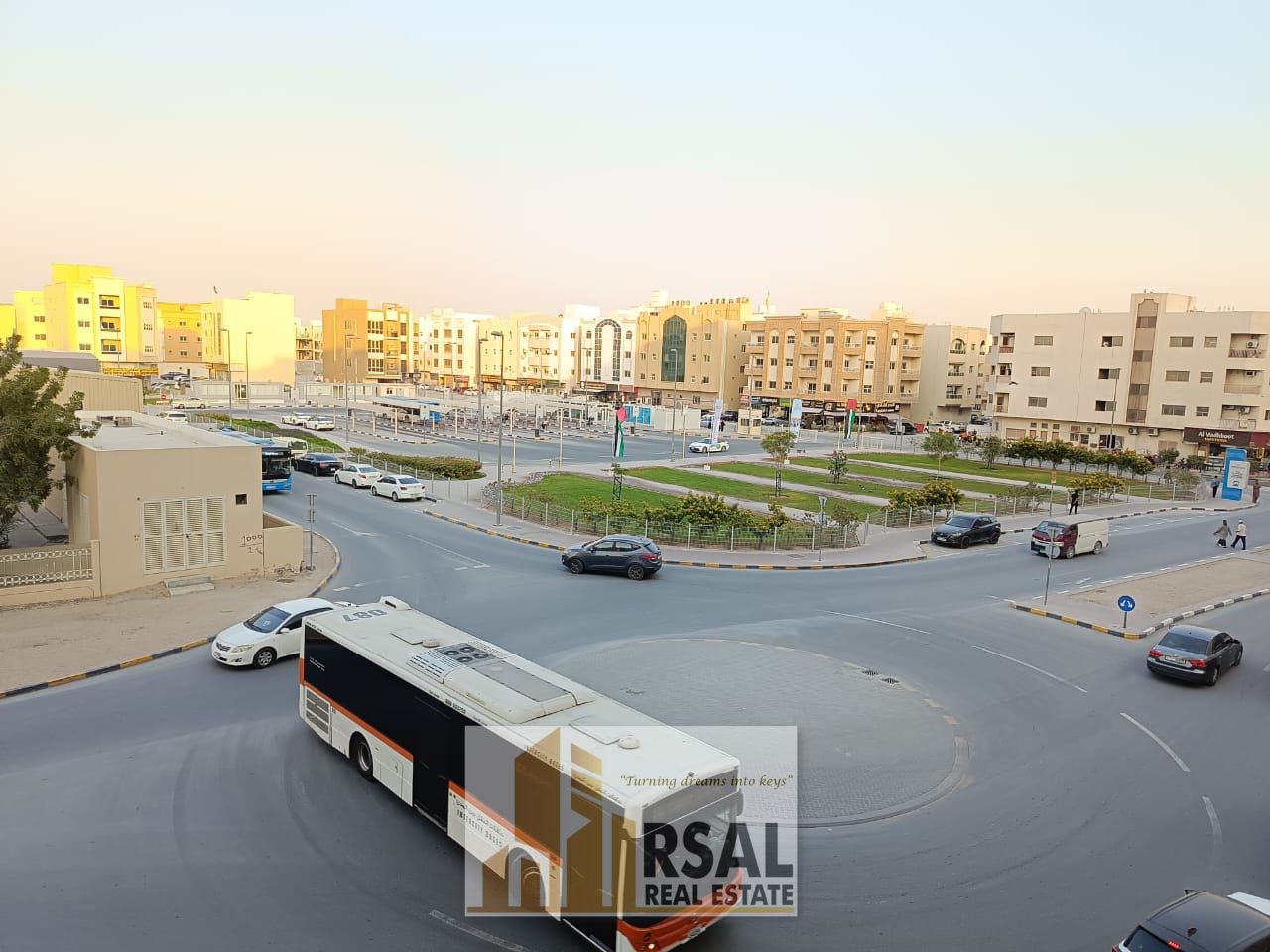 Afordable Price Lavish Family 3Bhk With Balcony//No Security Deposit//Ready to Move//Easy Payment//Close To The Muwaileh Bus Station