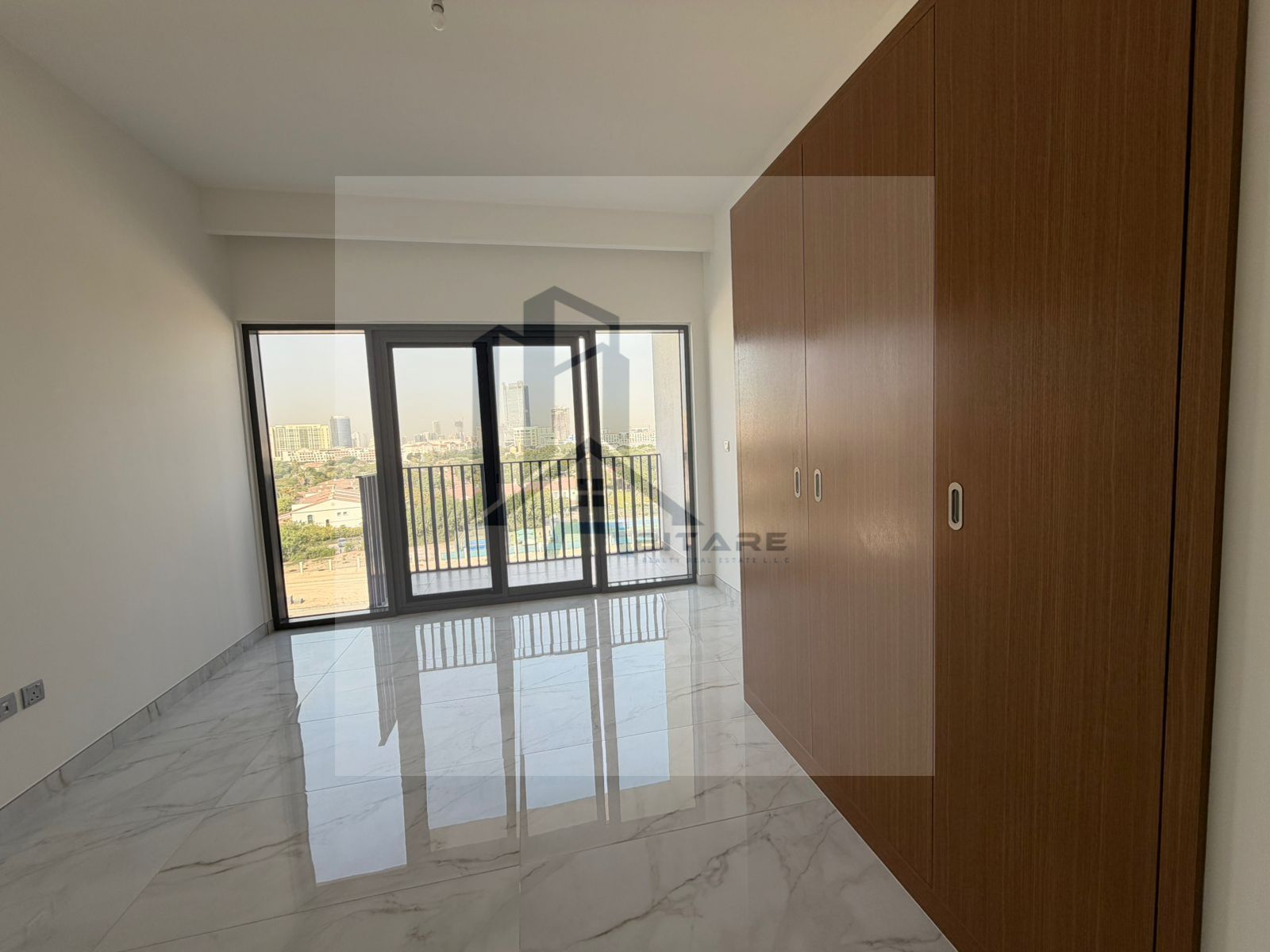 Modern Living-Prime Communitty_Beach Oasis-AZIZI