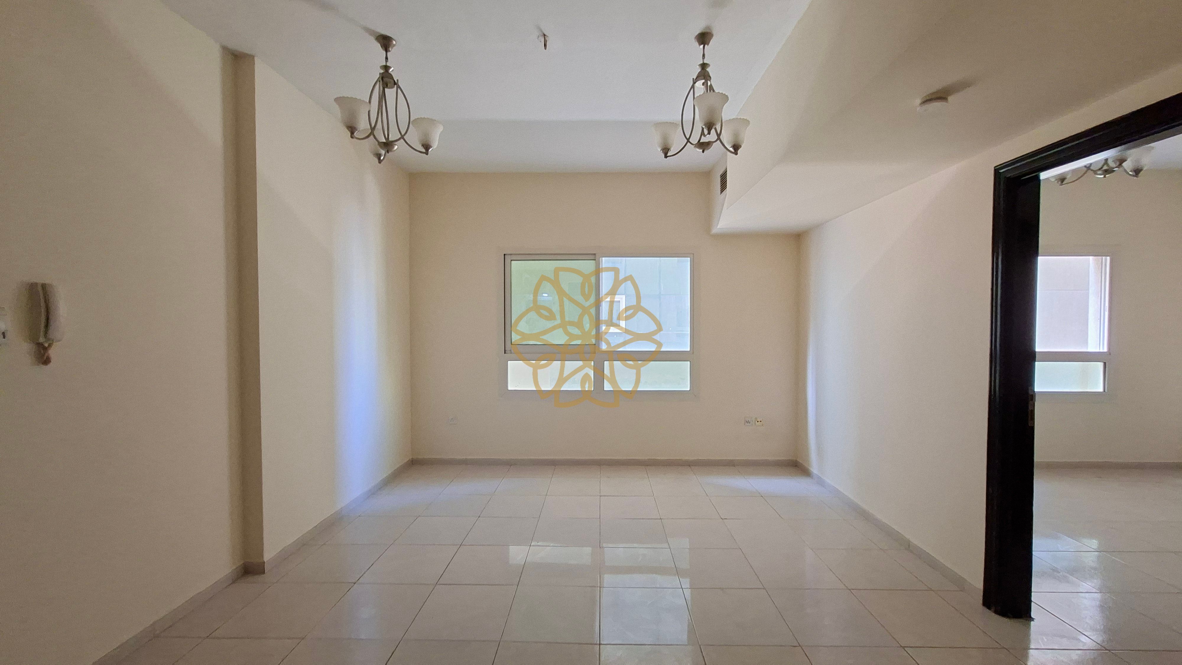 Spacious 1BR with Master Room