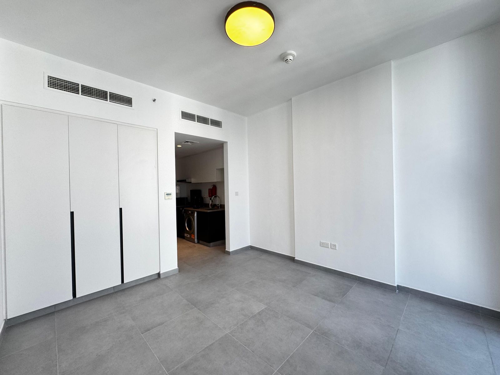 Charming Studio in Aljada – Covered Parking & Pool Access