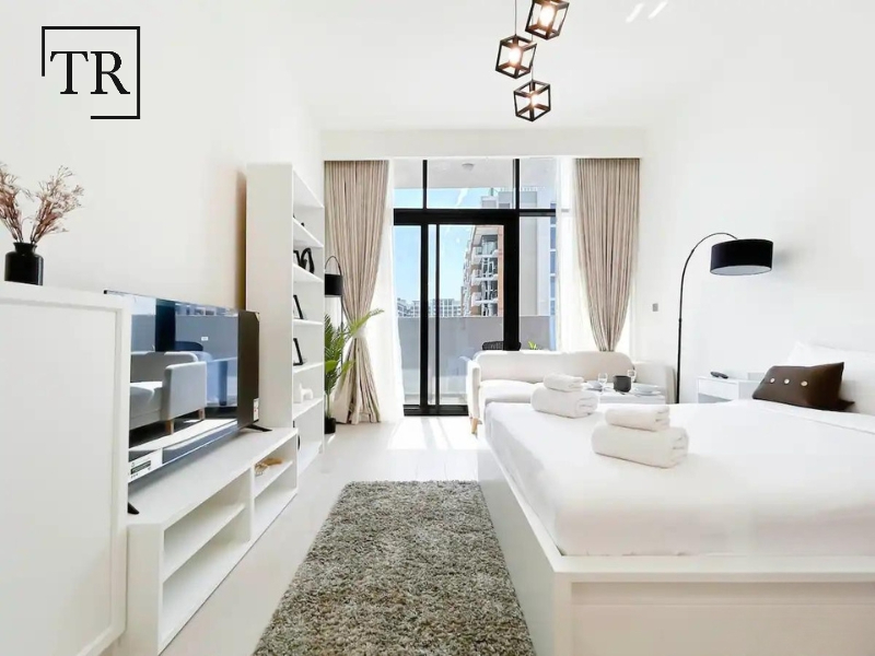 Fully Furnished | Community Views | Elegant Unit