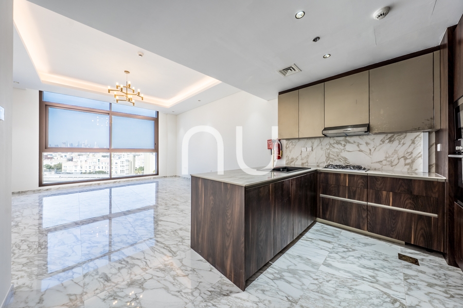 Corner Unit | Gold-Finished Fixtures | Move In Today