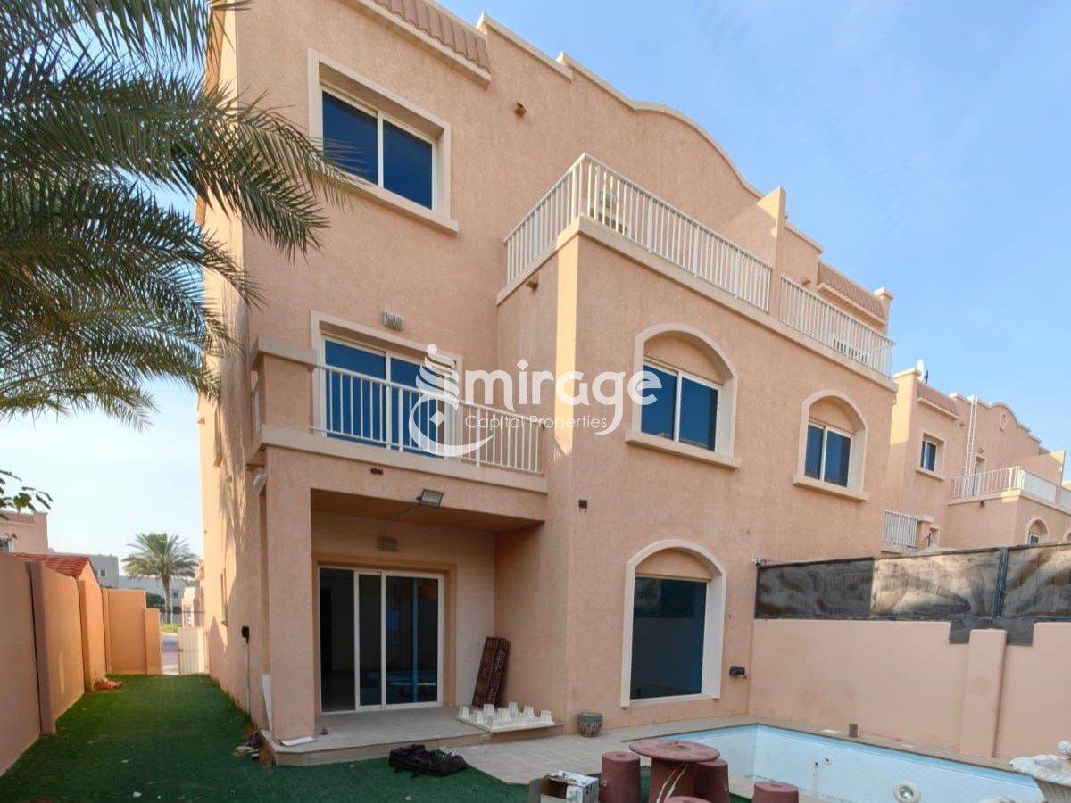 Corner Villa | Big Layout 5BR | Ideal for Family