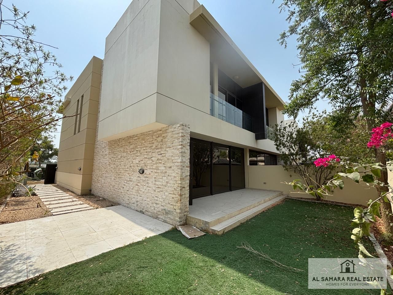 3 BEDROOM || THL FULLY FURNISHED || READY TO MOVE || LANDSCAPED GARDEN