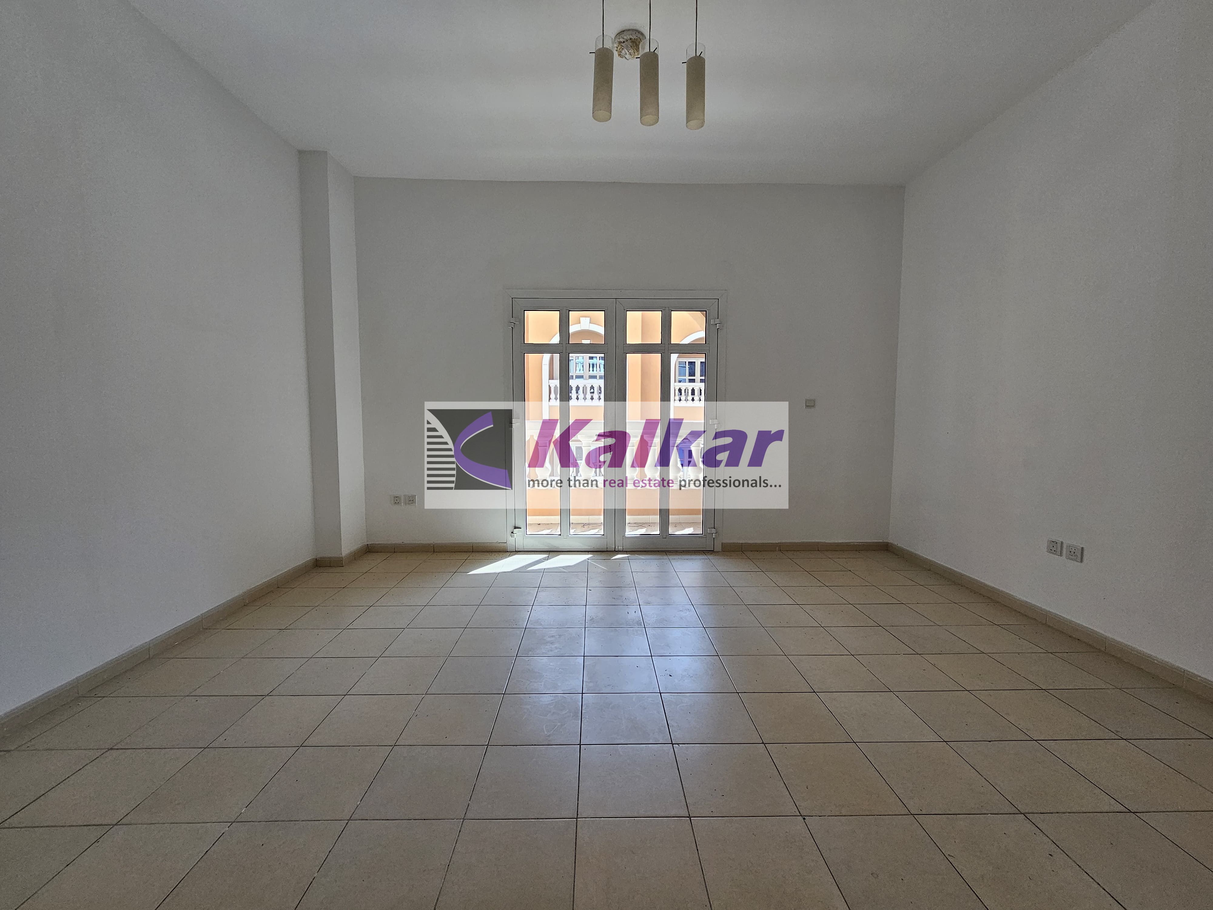 Spacious 2 B/R| Corner Unit | Vacating soon
