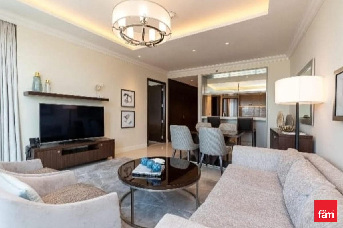 High Floor / Well Maintained / Nice View