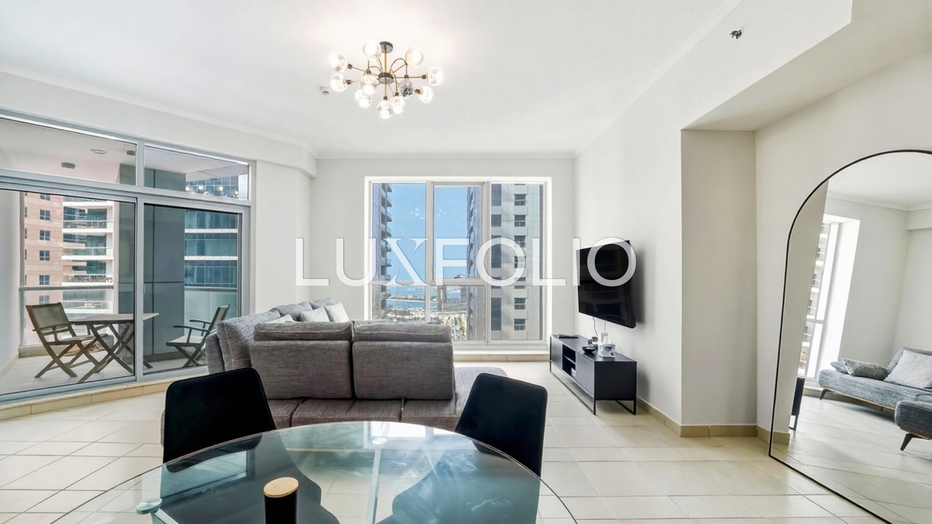 Fully furnished | High Floor | Modern