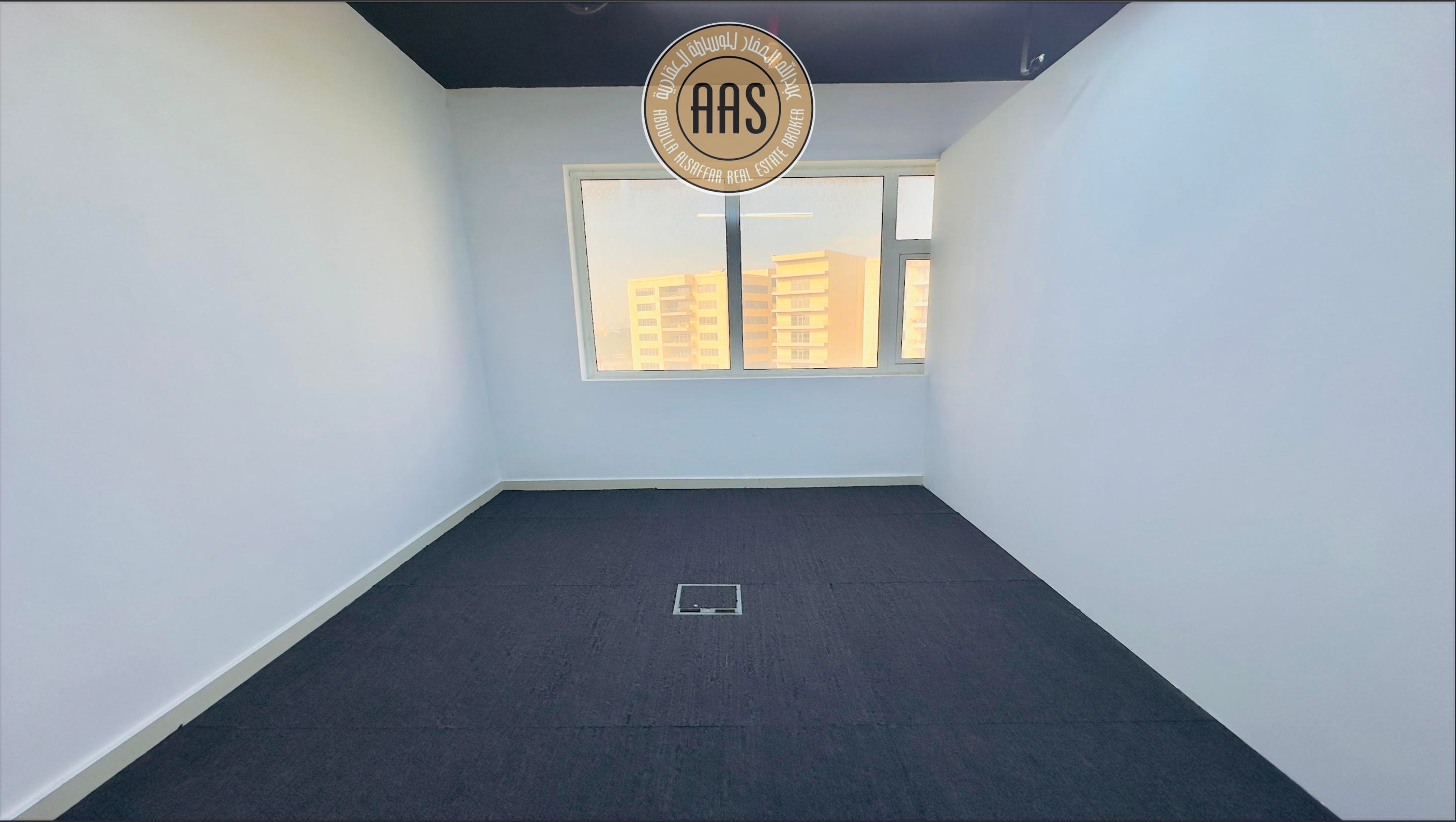 150SQFT SIZE BUSINESS CENTRE OFFICE FOR RENT ON YEARLY BASIS|UTILITIES BILL INCLUSIVES|BASEMENT PARKING LOT