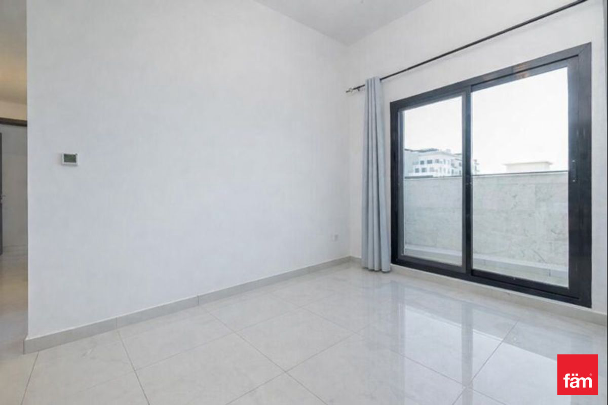 Spacious Layout I NO Construction Noise I Vastu