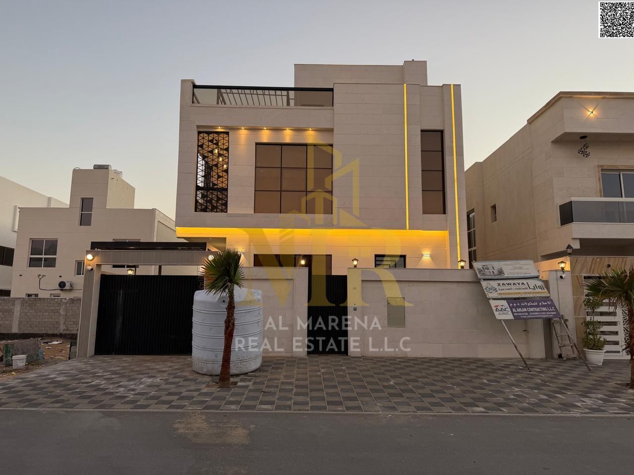 A once-in-a-lifetime opportunity! Own your dream villa in Ajman, on a main street with a swimming pool. Registration and ownership fees included. Supe