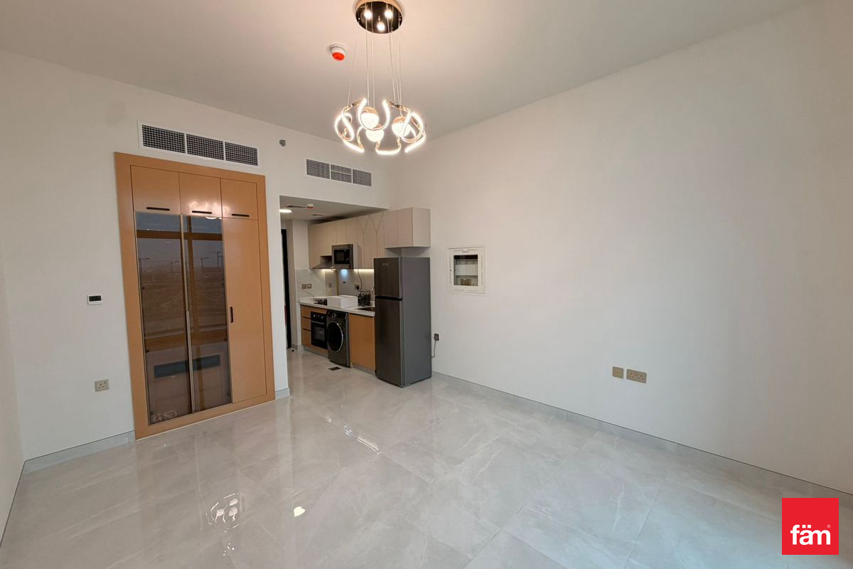 Vacant | Spacious | 4 Cheques | Unfurnished