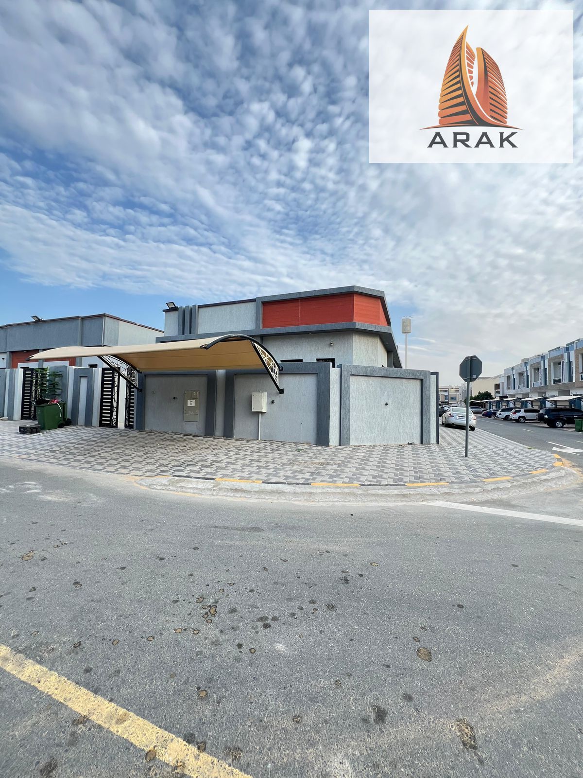 For Sale – Luxury Duplex Villa in Al Zahia – Ajman An exceptional opportunity to own a luxurious villa with a modern design and spacious layout, id
