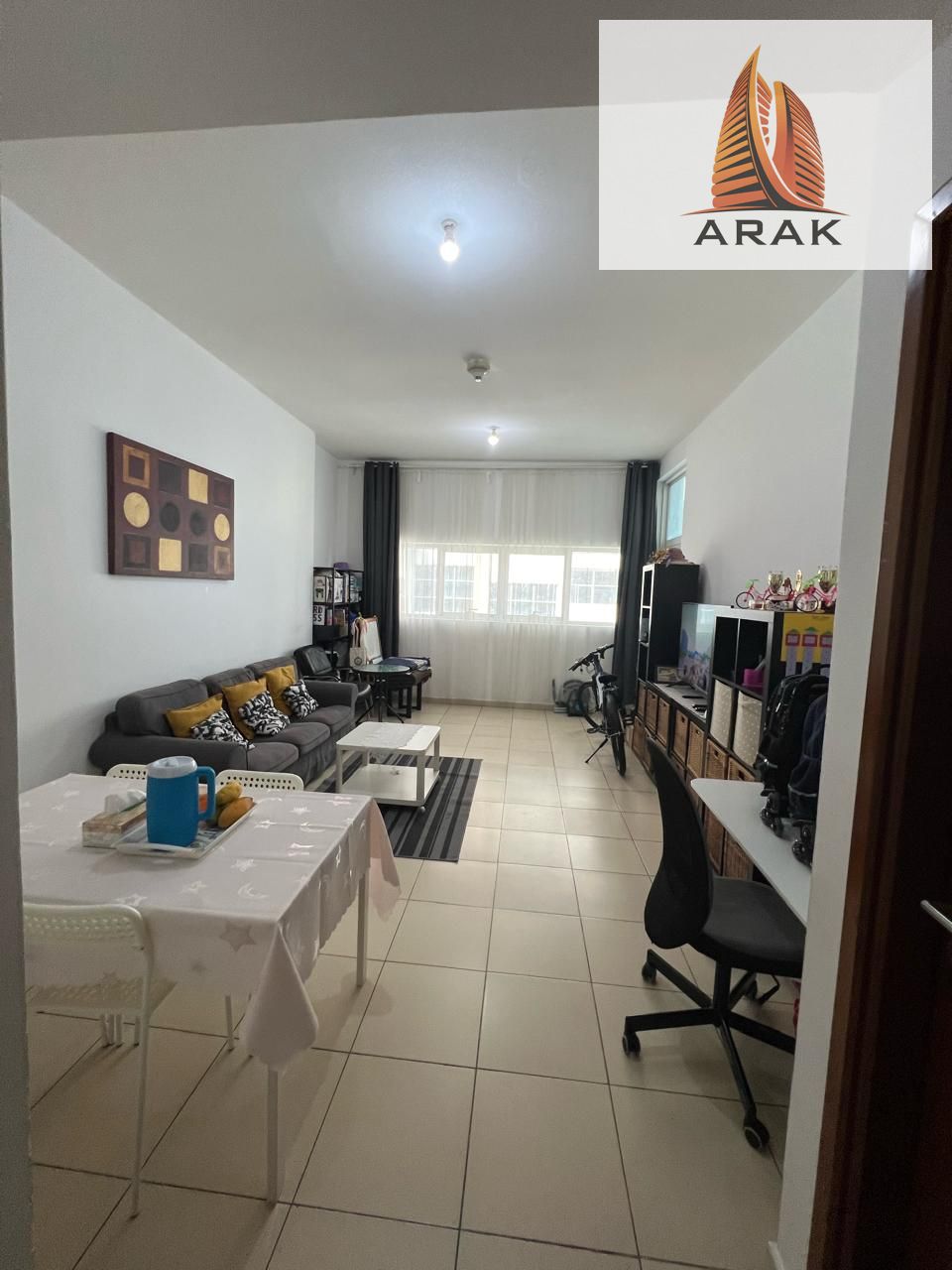 For Sale – 1 Bedroom Apartment in Ajman One • Area: 1130 sq ft • Floor: High floor – Tower 10 / 6th Floor • Includes: Parking + Service Card • Price: AED 420,000 Prime location, excellent finishing, and the tower is well-known for its high-quality facilit
