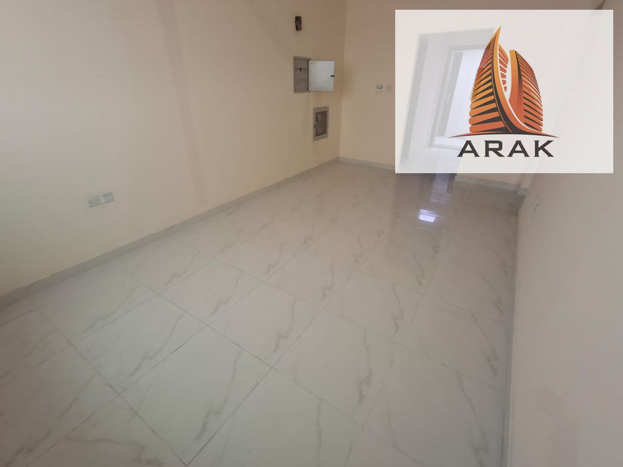 Offices for Annual Rent – Al Jurf Industrial 1 | Ajman Location Al Jurf Industrial 1 – Ajman Office Details 1 Room + Hall Suitable for administrat