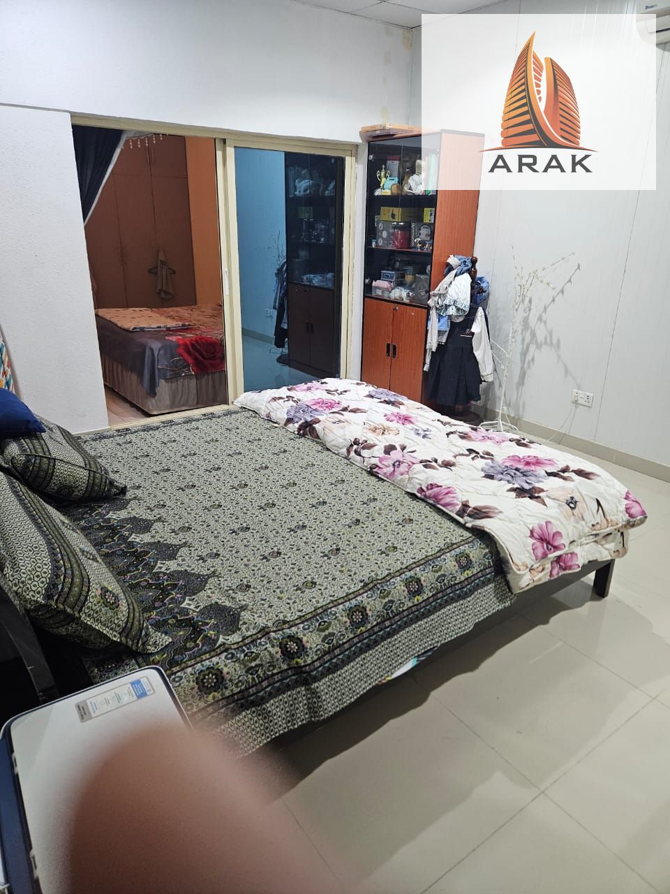 For Sale – Apartment in Emirates City, Ajman Location: Emirates City – close to all services Area: 1000 sqft Details: • 1 bedroom + hall • 2 washroom