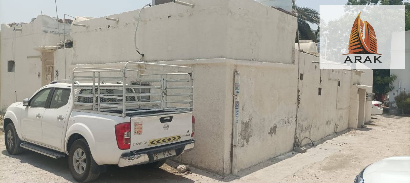 Arabic house for sale in Ajman, Al Rashidiya 3, an excellent opportunity for investors and businessmen.