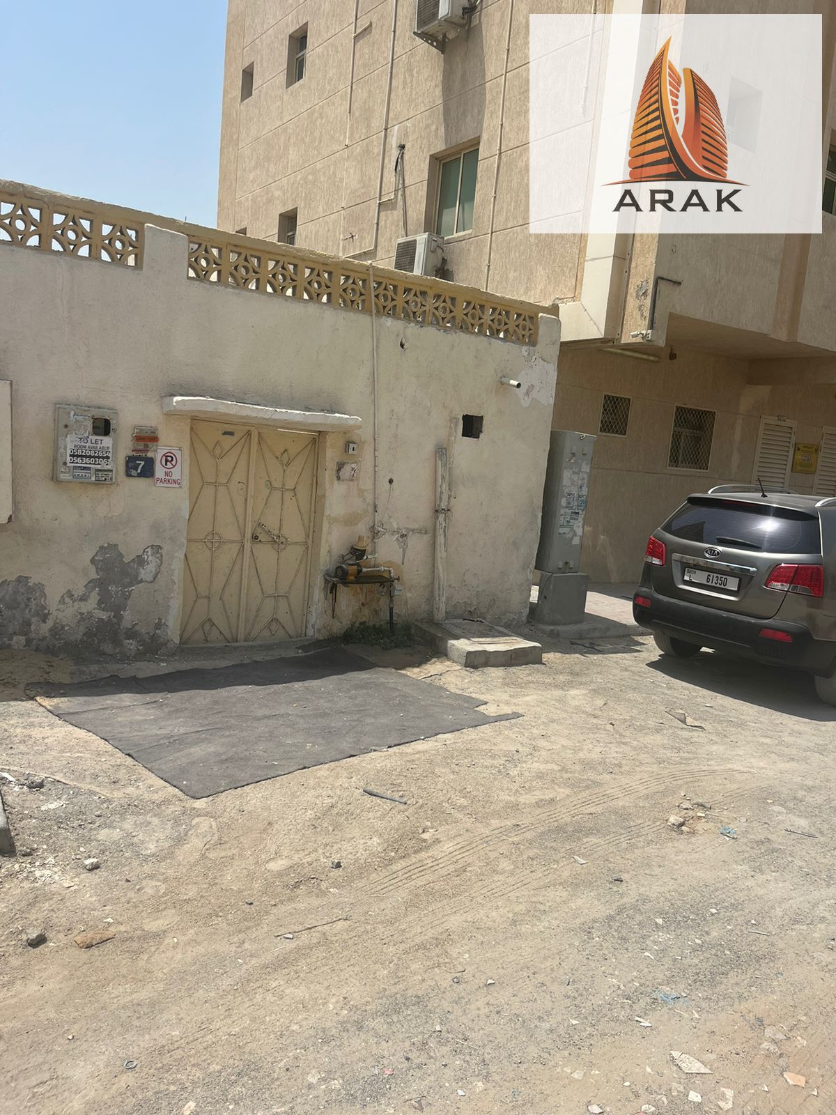 Traditional House for Sale in Ajman – Al Bustan Area A prime investment opportunity in the heart of Al Bustan, one of the most desirable areas for li