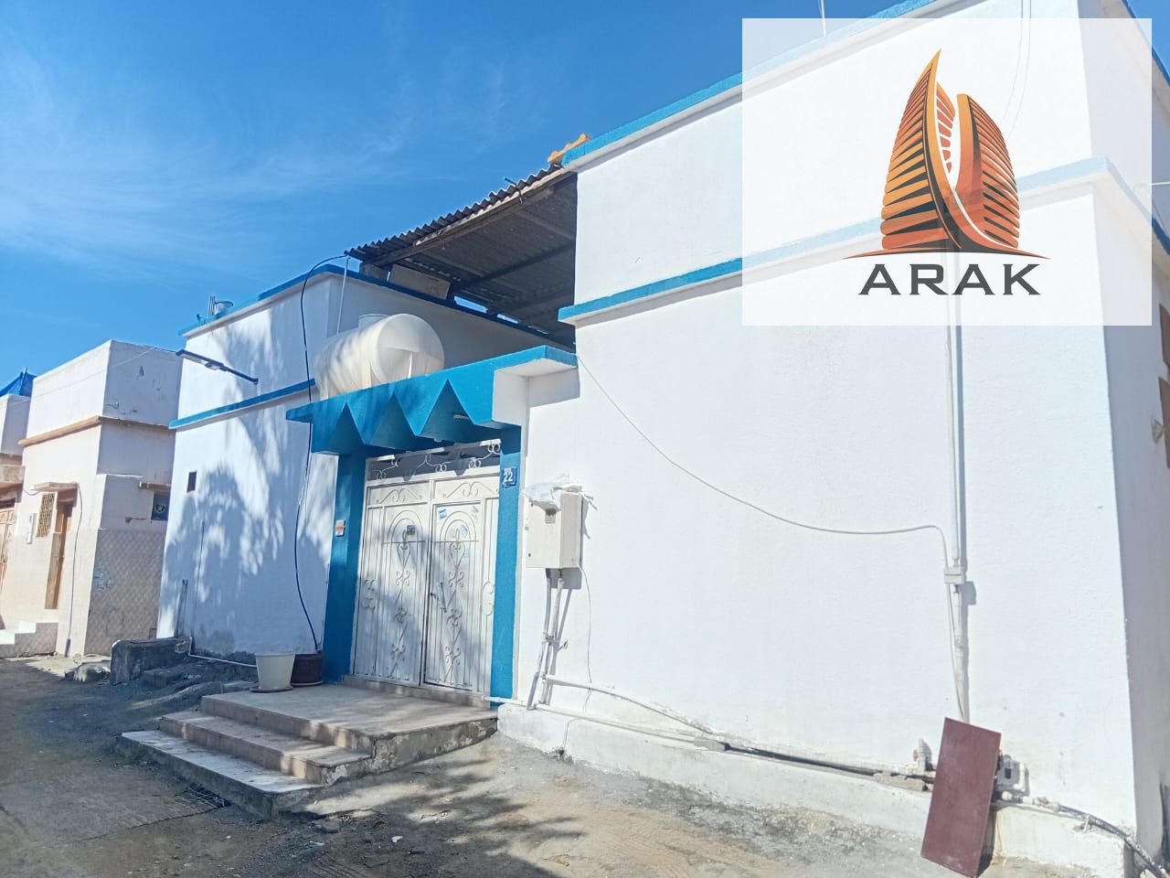 For Sale – Direct from the Owner | Arabic House | Prime Investment Opportunity An excellent opportunity to purchase an Arabic house directly from t