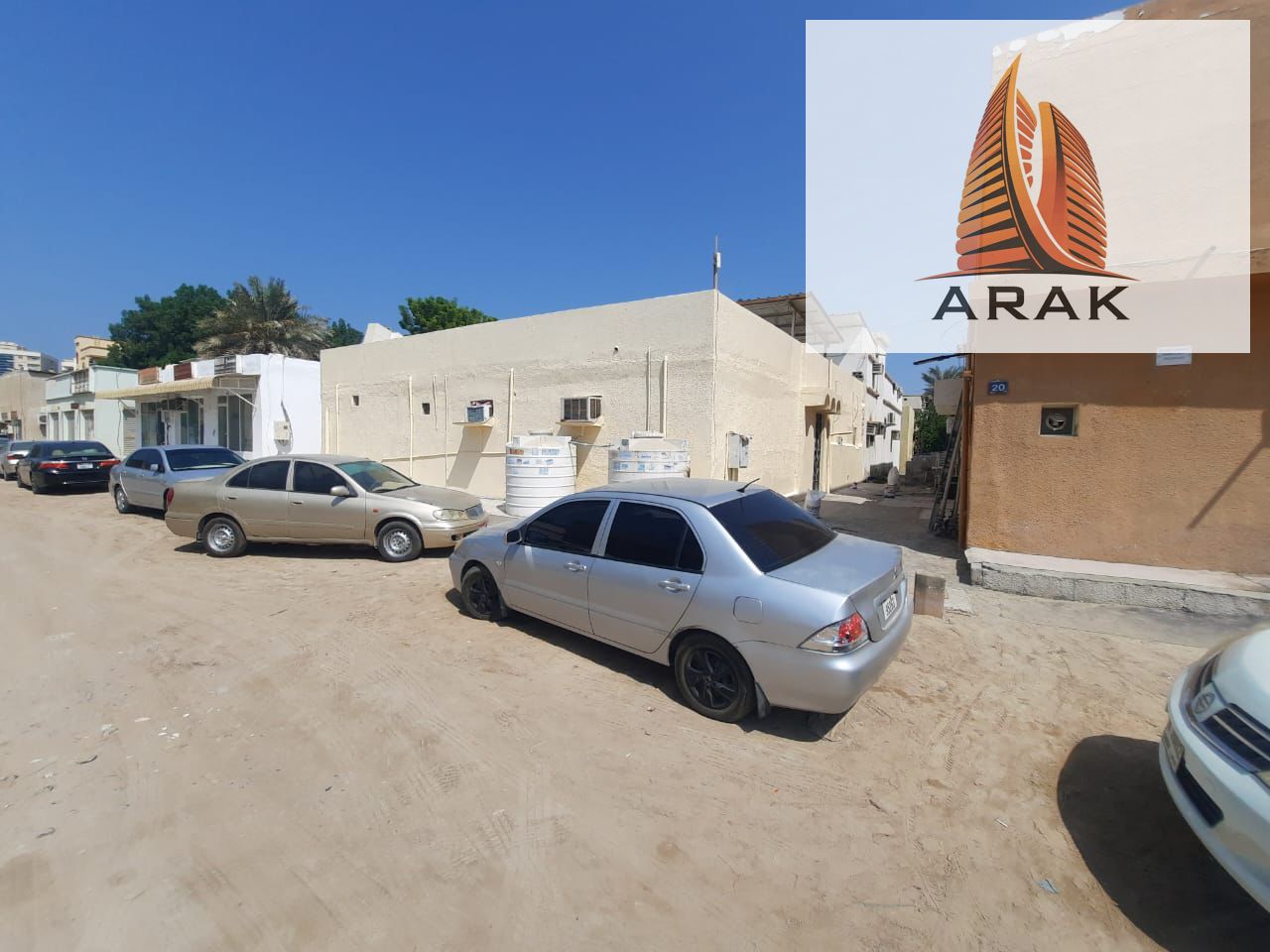 For Sale: Arabic House in Al Rashidiya 3 – Residential Investment A great investment opportunity in a prime location in Al Rashidiya 3. The propert