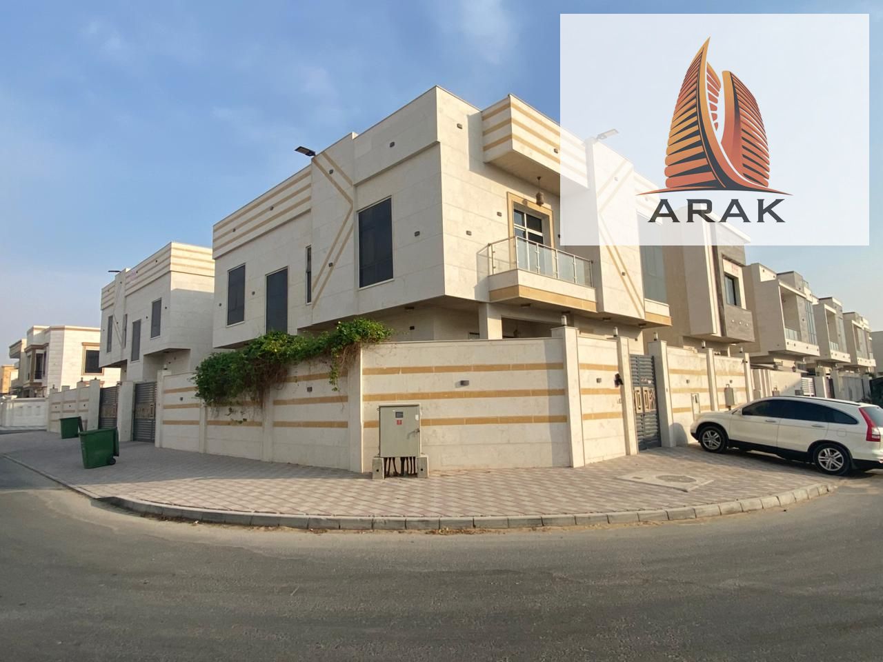 Annual Rent – Five Bedroom Villa in Al Yasmeen A fantastic opportunity to rent a spacious and luxurious villa in Al Yasmeen, ideal for large famili