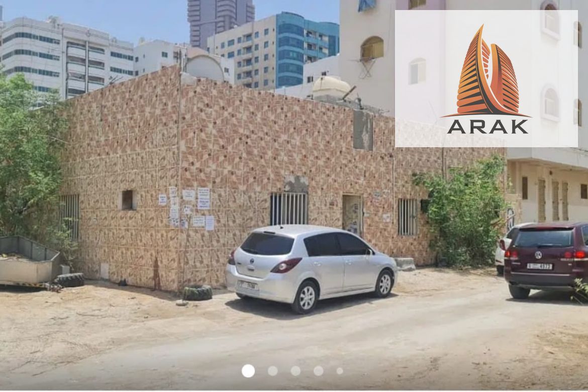 For Sale – Arabic House (Investment Property) Al Rashidiya 3 – Ajman An excellent investment opportunity with stable monthly income in a lively an
