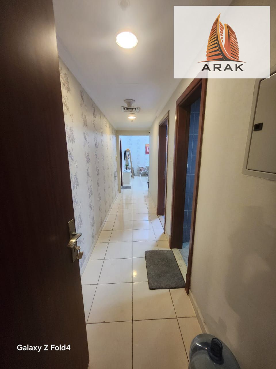 Monthly Rental – Large Studio Apartment A spacious studio apartment available for monthly rent, ideal for individuals or couples looking for comfor