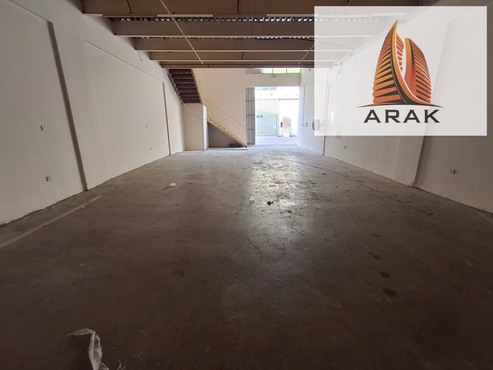 Direct Sale from Owner – Warehouse Complex in Al Jurf 3 An excellent investment opportunity to acquire a warehouse complex located in Al Jurf 3, Aj
