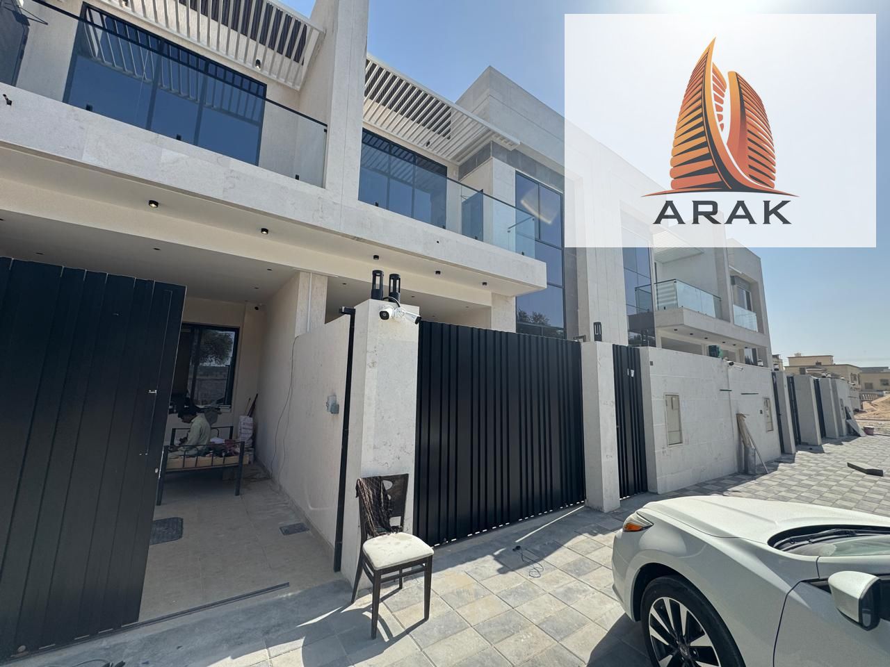 For Sale: A Stunning Residential Villa in Al Yasmeen