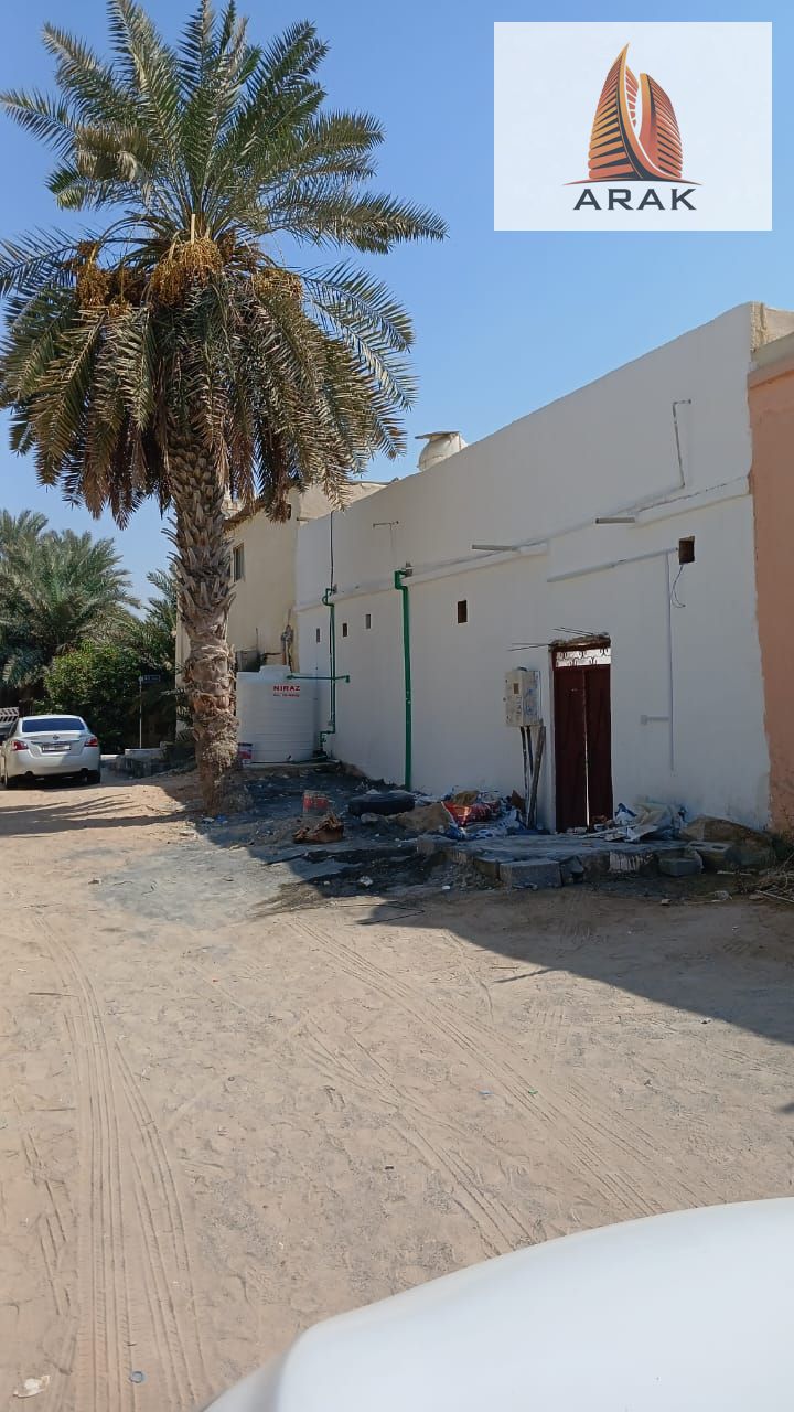 House for Sale in Al Bustan Area – Ajman A great opportunity to own a residential house in a lively and well-known area of Al Bustan, suitable for fa