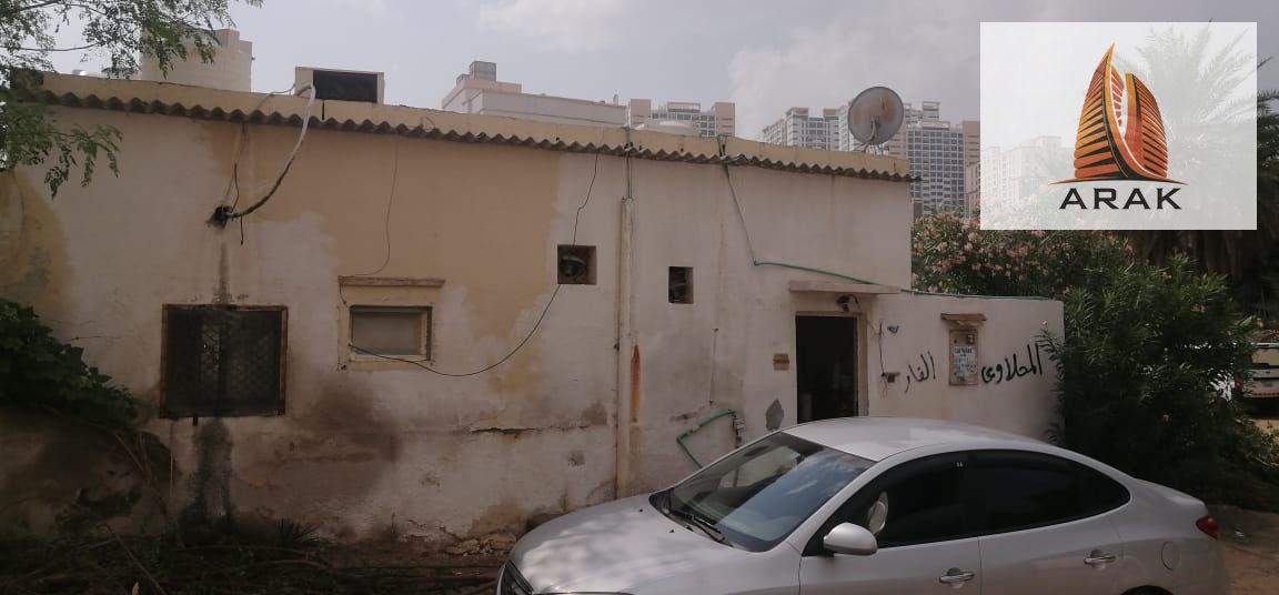 Arabic House for Sale in Al Rashidiya 3 – Ajman Residential & Commercial | Prime Location An Arabic-style house is available for sale in Al Rashidiya