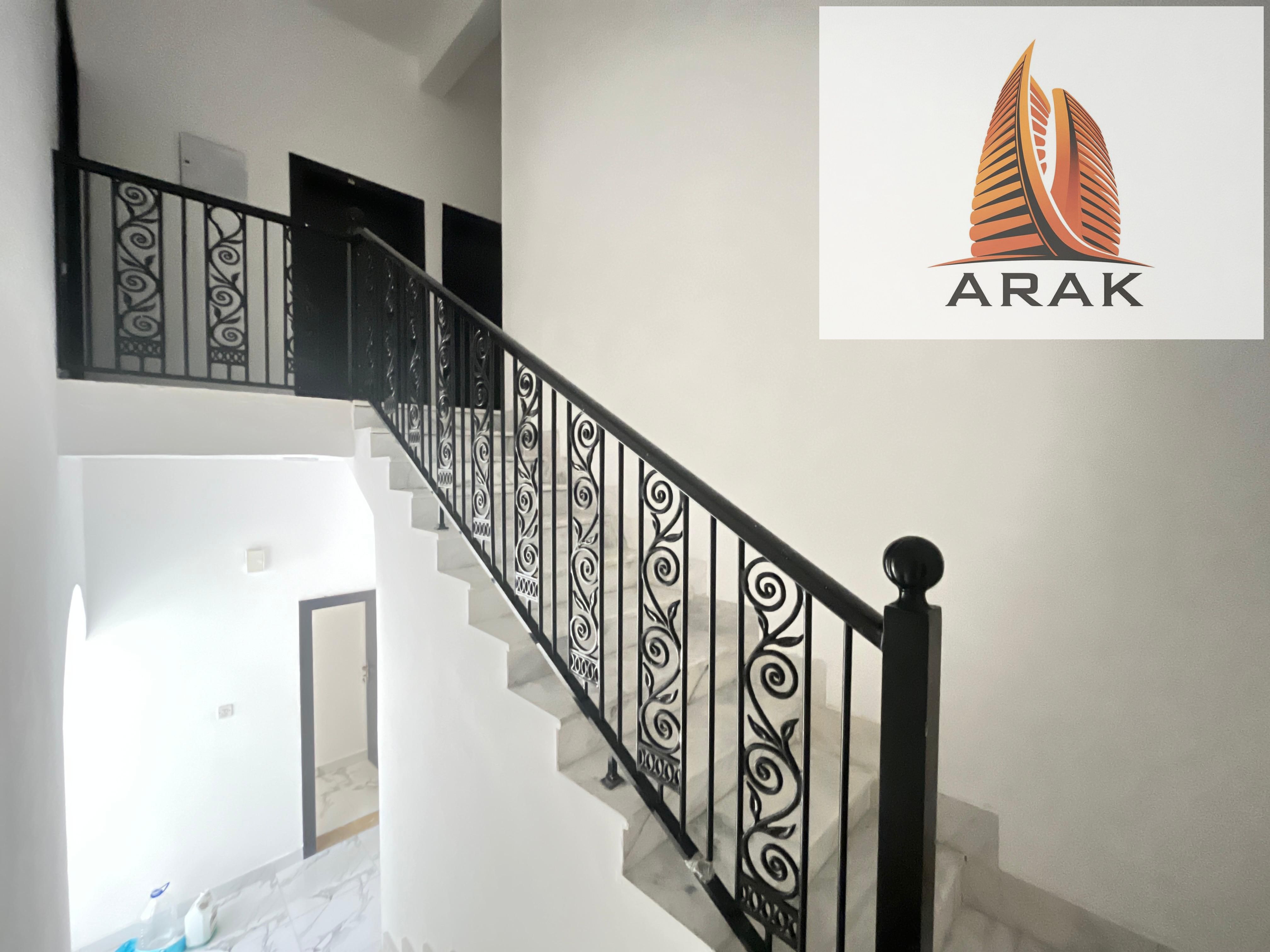 Spacious villa for annual rent with a practical layout suitable for large families