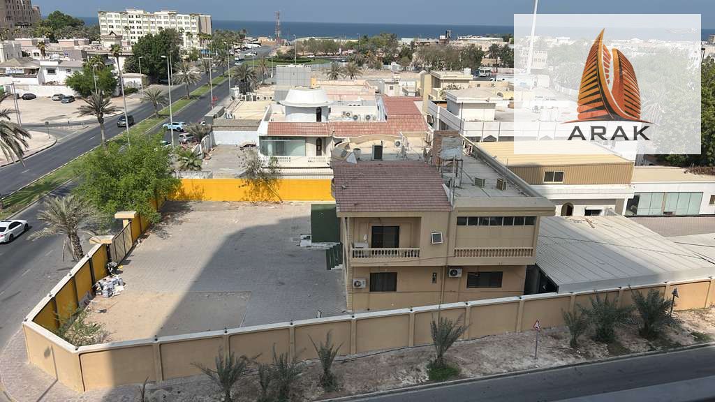 Residential and Commercial Villa for Annual Rent in Ajman – Al Rumaila Area A unique opportunity in a prime and vibrant location! This residential