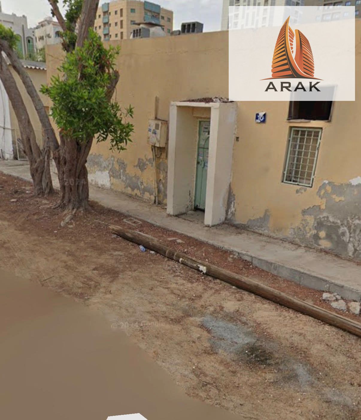 Arabian house for sale in Ajman, Liora 1. Excellent opportunity for investors and businessmen. Low price for quick sale.