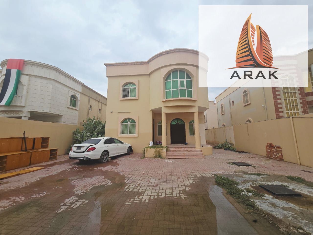 Villa for rent in Al Rawda 1, Ajman Area: 5,000 sq ft 5 bedrooms, living room and majlis Annual rent: AED 90,000