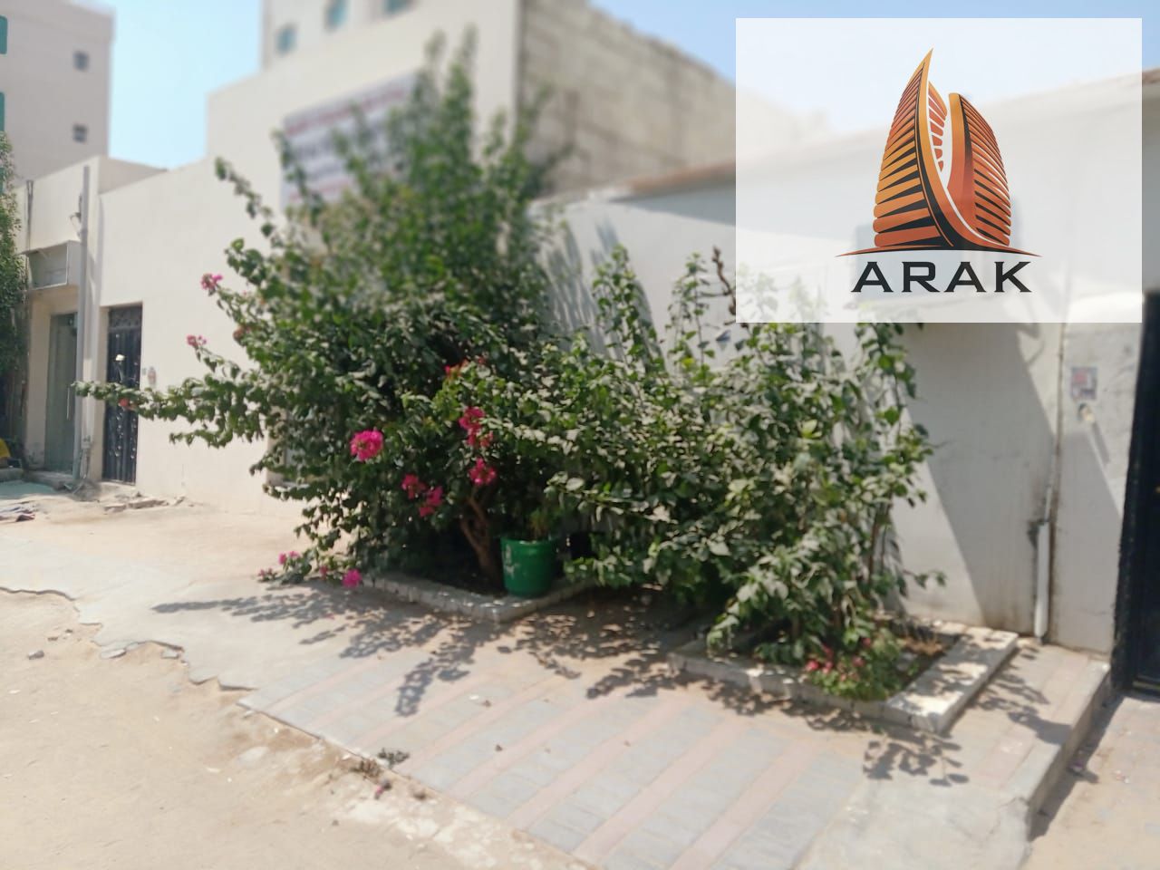 Luxury Villa for Sale in Al Rashidiya 3 – Ajman
